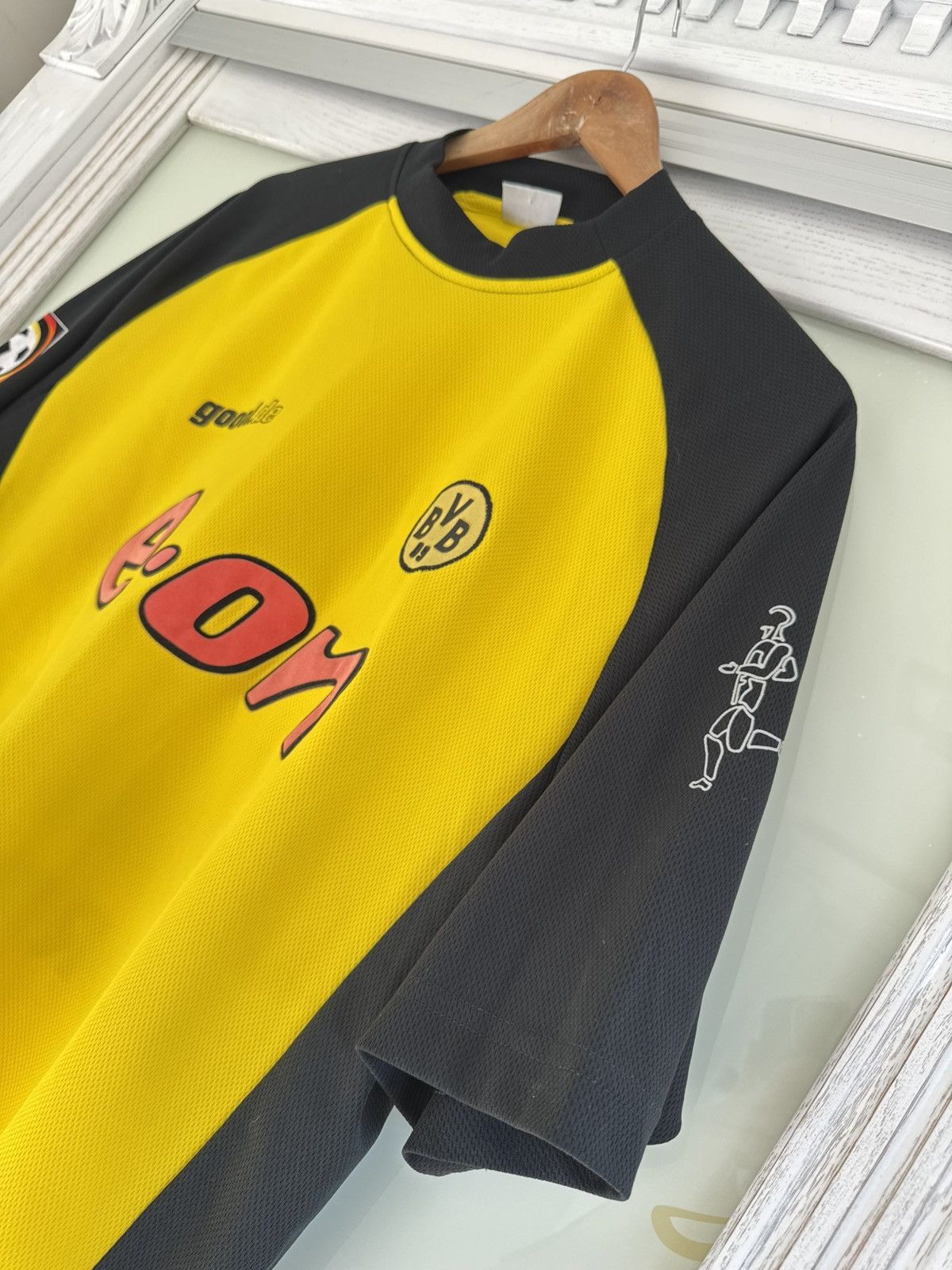 Vintage Amoroso #22 Borussia Dortmund 2001-2002 Home Soccer Jersey Size US XL / EU 56 / 4 - 9 Thumbnail