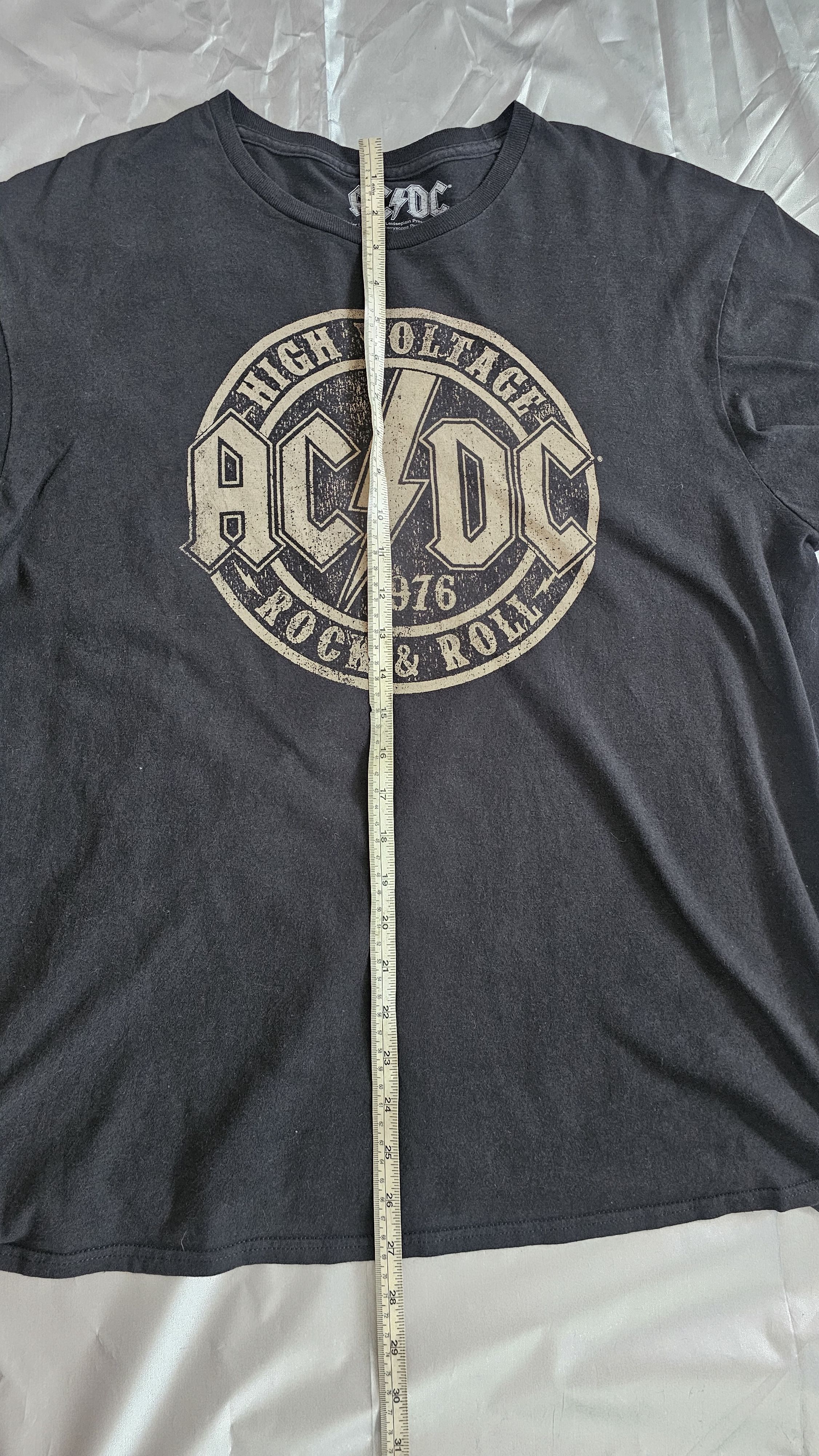 AC/DC AC/DC High Voltage T-Shirt 2020 Print XL Size US XL / EU 56 / 4 - 4 Thumbnail