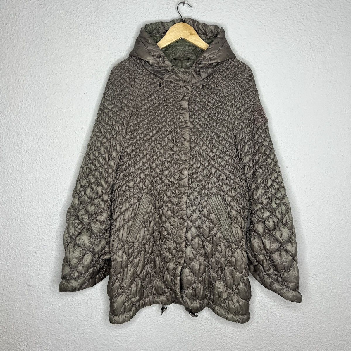 image of Avant Garde Ermanno Scervino Puffer Long Jacket Coat Grey Sleeve Logo, Women's (Size Medium)