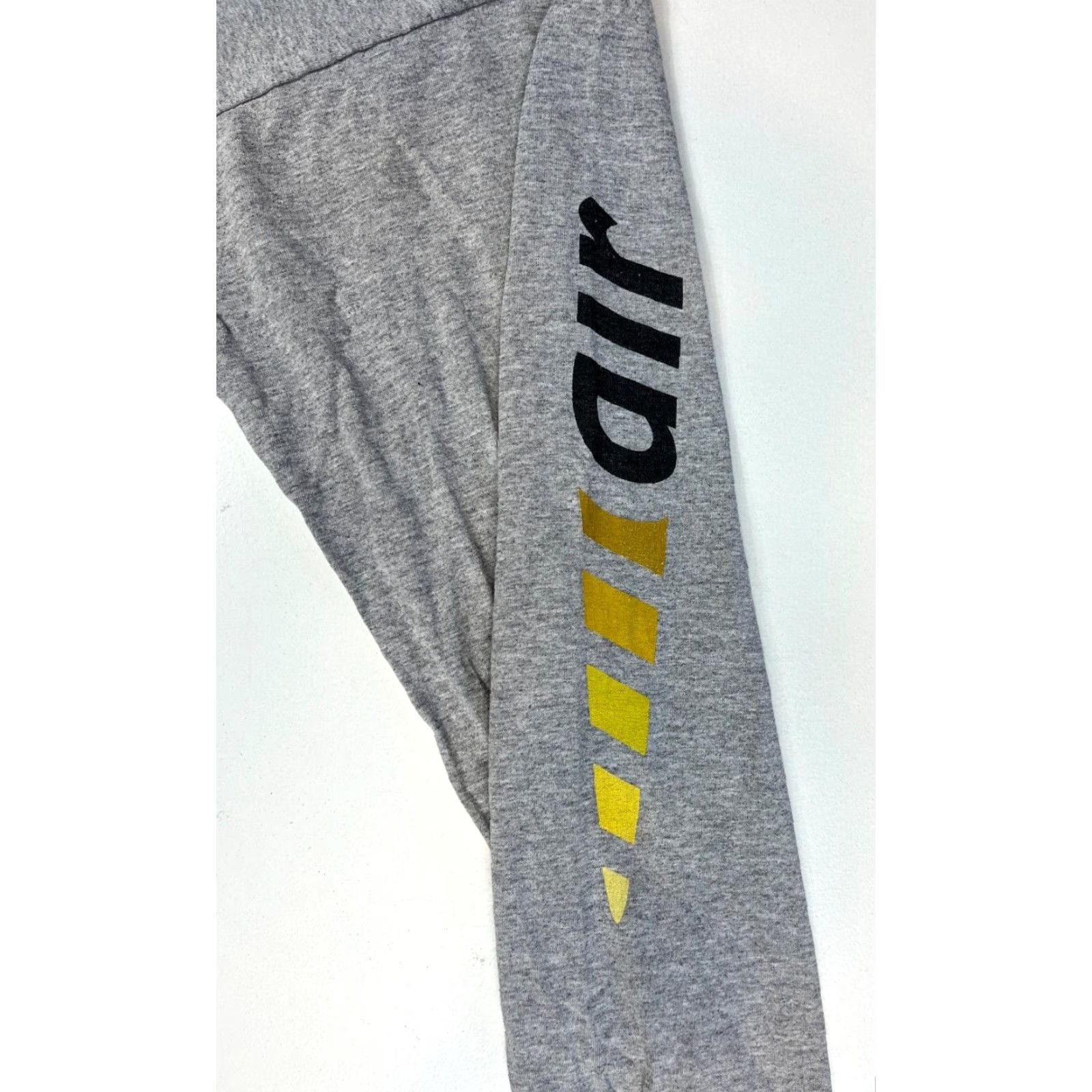 Nike VINTAGE Nike Air Men's T-Shirt 90s Long Sleeve Crew Neck Size M Gray Cotton Blend USA Made Size US M / EU 48-50 / 2 - 5 Thumbnail