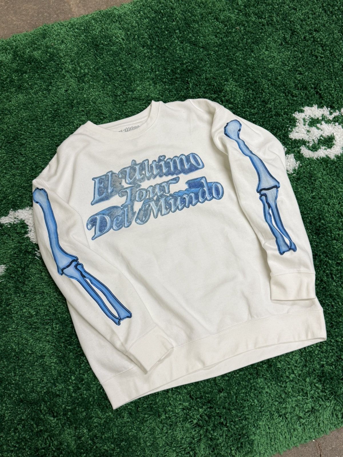 Other Bad Bunny El Ultimo Tour Del Mundo Skeleton Sweatshirt XL Size US XL / EU 56 / 4 - 6 Thumbnail