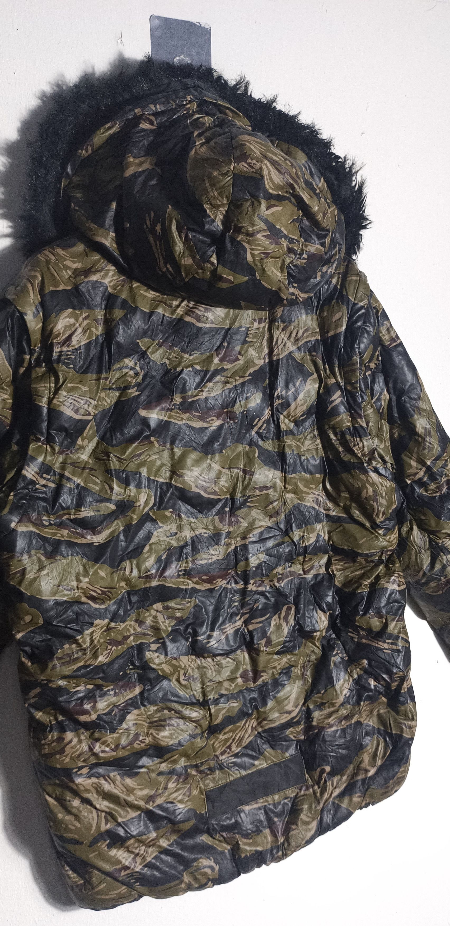 Japanese Brand × Outdoor Research × Vexed Generation 2000s Field Core 2 way Puffer Camo Size US XXL / EU 58 / 5 - 17 Thumbnail
