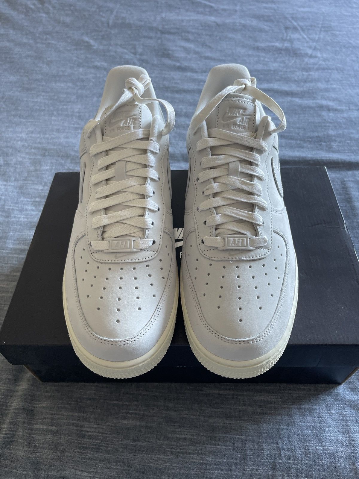 Nike Air Force 1 Summit White Size US 10.5 / EU 43-44 - 11 Thumbnail