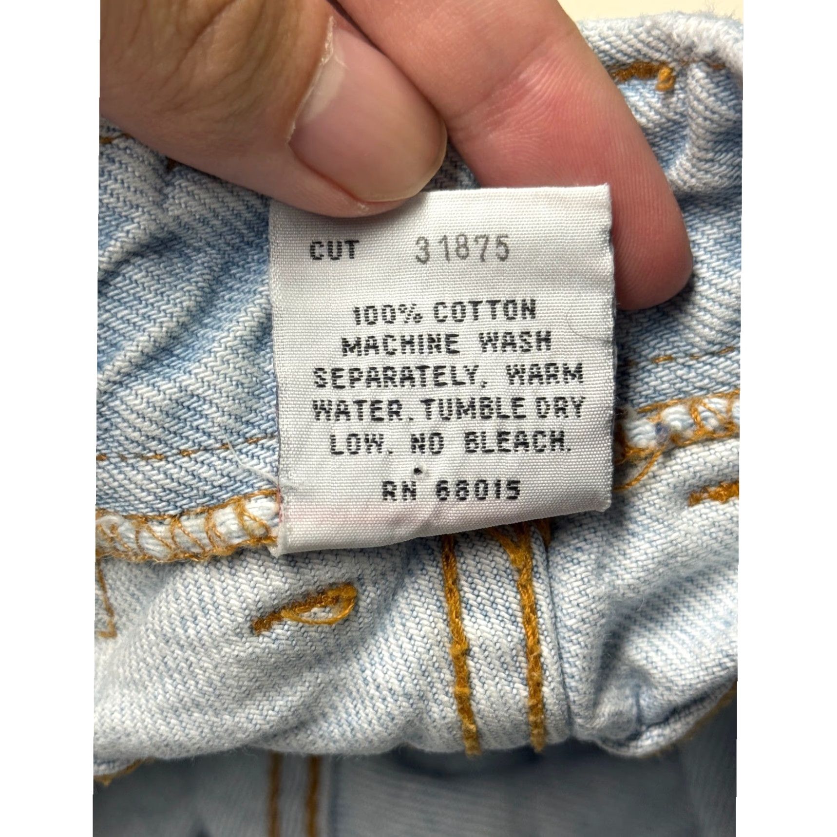 Vintage VINTAGE Bongo Jeans Women High Waisted Light Wash 26x31 Straight XL 90s Womens Jeans Size 40" / US 18 - 6 Thumbnail