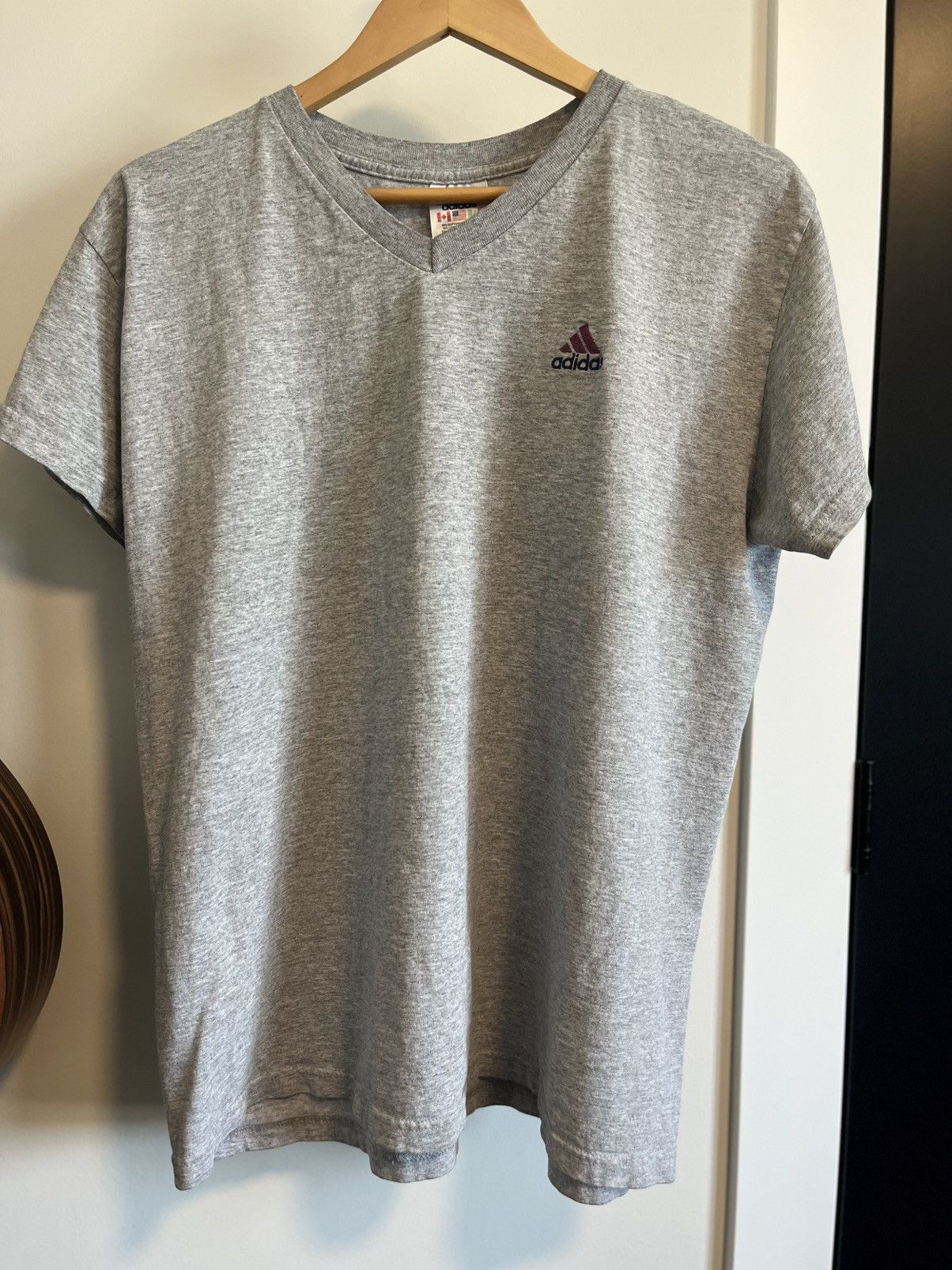 Adidas × Vintage Vintage Small Sleeved V-Neck Tee Size US M / EU 48-50 / 2 - 1 Thumbnail