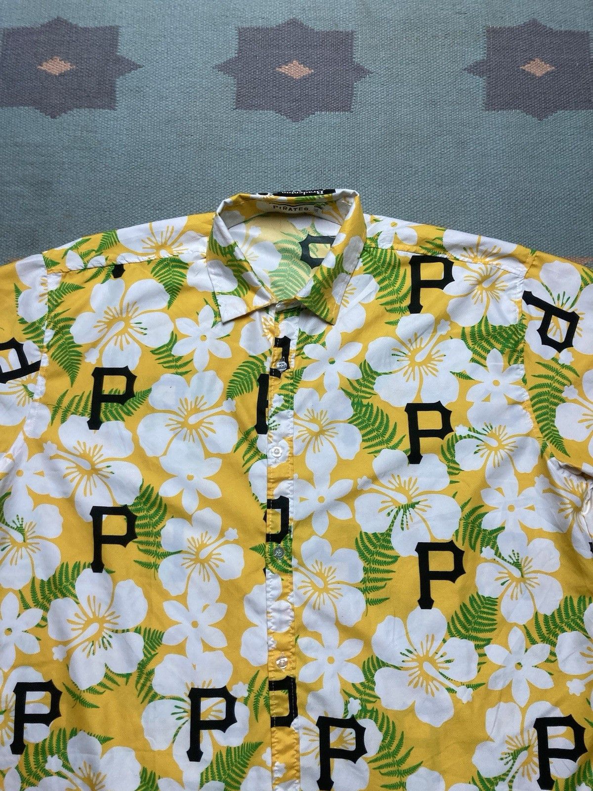 Vintage Pittsburgh pirates Hawaiian shirt button floral flowers XL Size US XL / EU 56 / 4 - 2 Thumbnail