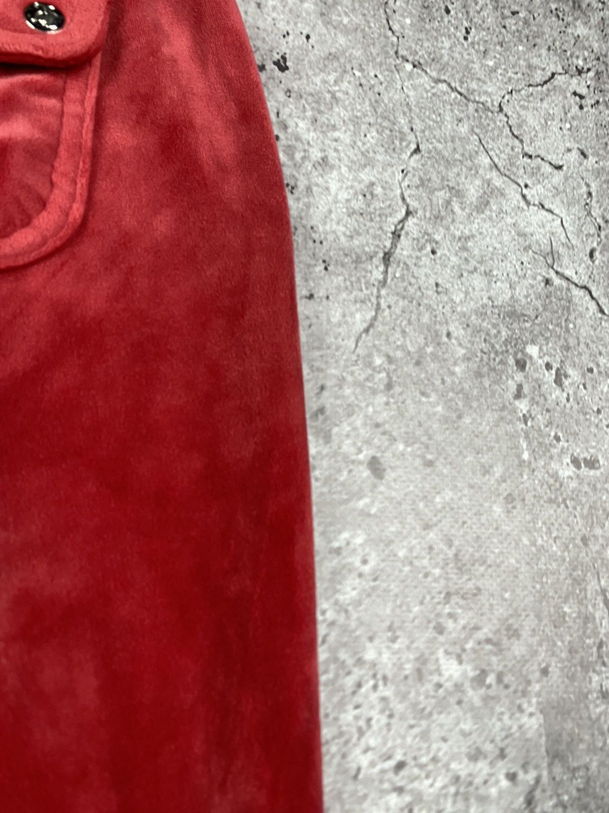 Juicy Couture × Vintage Vintage Juicy Couture Big Logo Y2K Flared velvet sweatpants Size 32" / US 10 / IT 46 - 7 Thumbnail