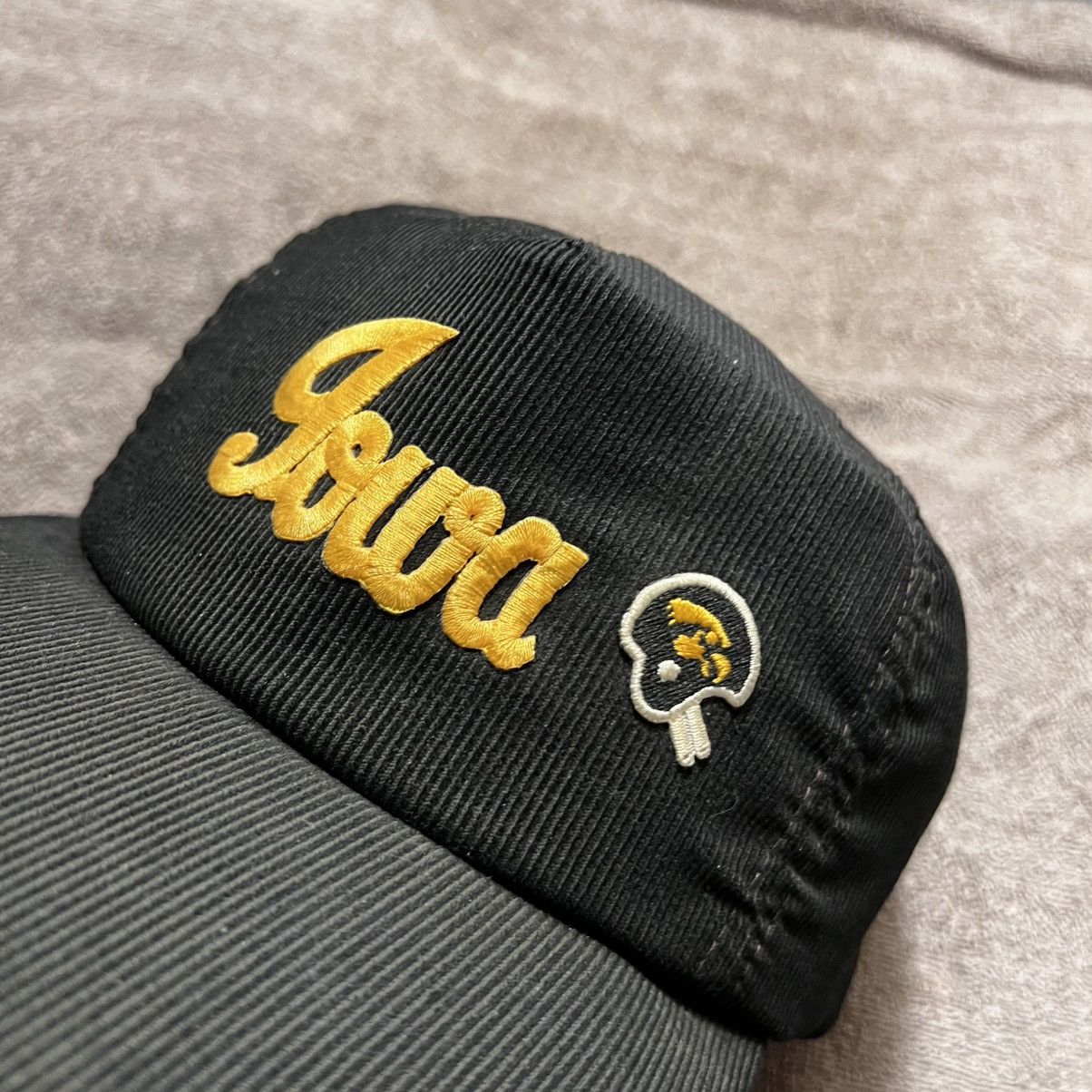 NCAA × Vintage Vintage 80s Iowa Hawkeyes Corduroy Trucker Hat SnapBack USA Size ONE SIZE - 3 Thumbnail