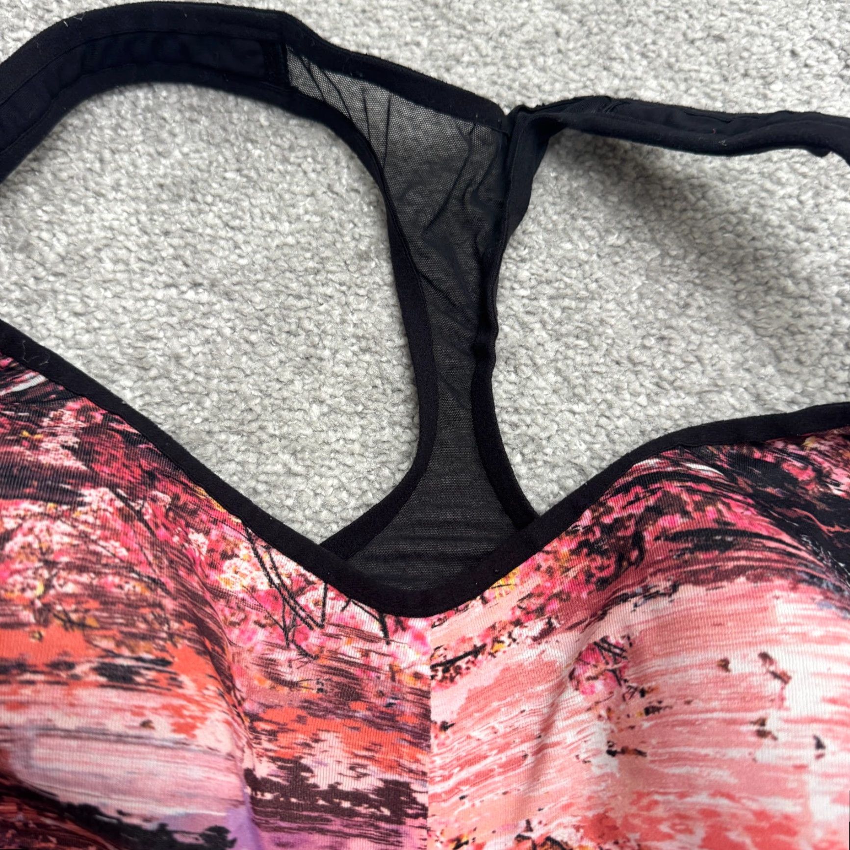 Lululemon Lululemon Energy Blooming Pixie Abstract Padded Sports Bra 8 Racerback Multicolor Breathable Medium Support Womens Size ONE SIZE - 3 Thumbnail