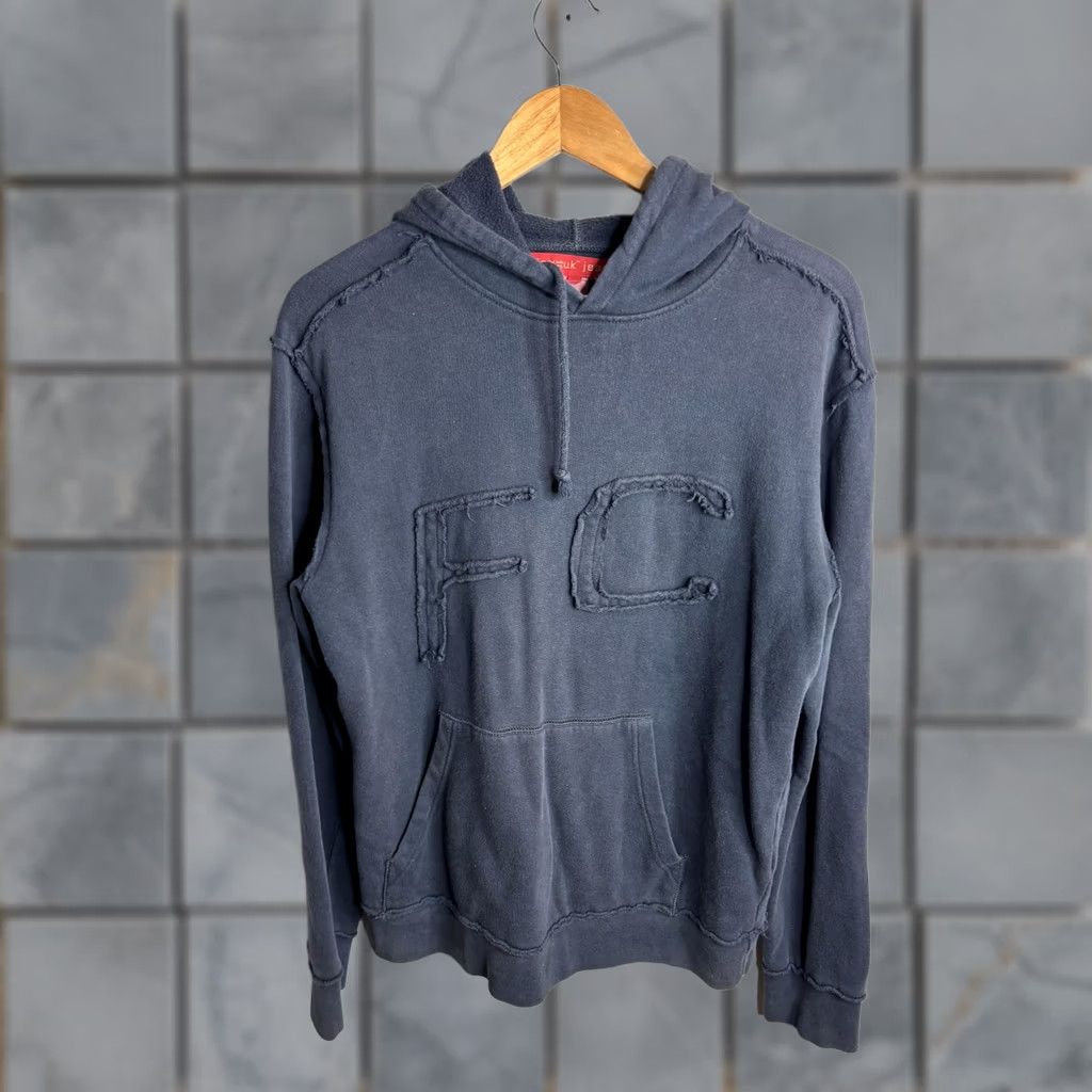 Vintage F.c.u.k. jeans Hoodie Mens Medium Blue Pullover Fleece FC UK Logo Sweatshirt Size US M / EU 48-50 / 2 - 1 Thumbnail