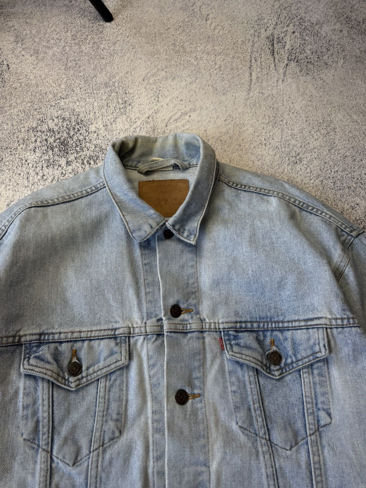Levi's Vintage Levis Distressed Denim Jacket Made In USA Rare Y2K Size US L / EU 52-54 / 3 - 7 Thumbnail