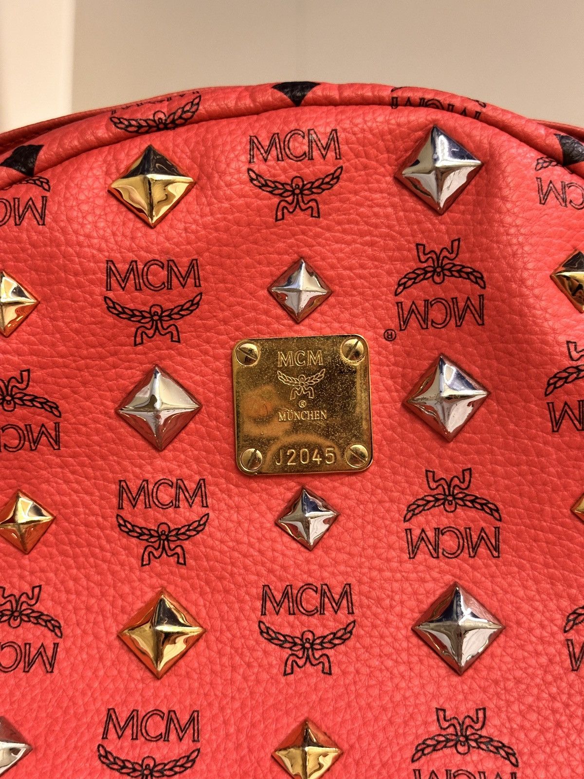 MCM Mcm stark red candy 2015 Size ONE SIZE - 2 Thumbnail