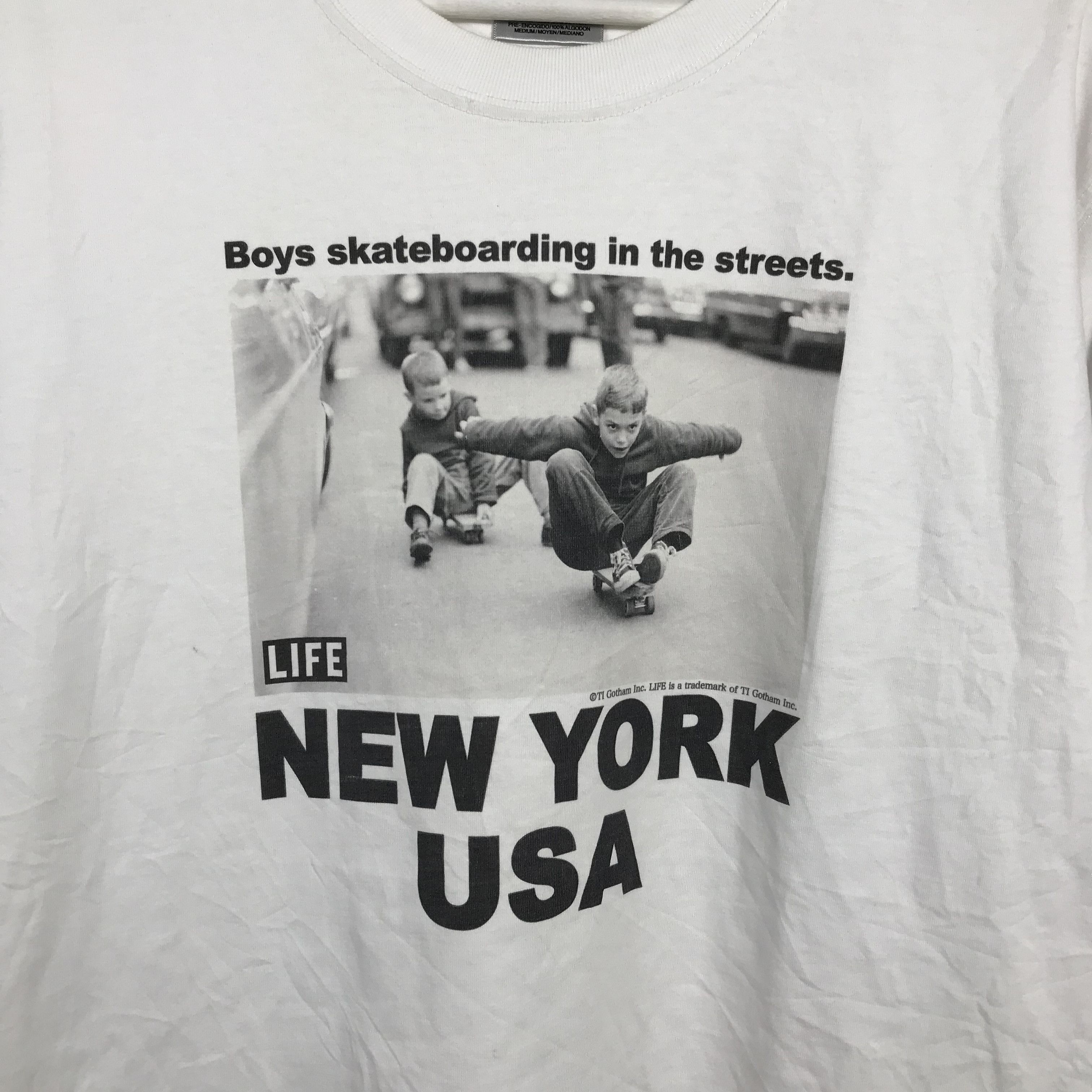 Santa Cruz Skateboards Vtg boy skateboarding in street " Low Life MEGAZINE " Rare Size US L / EU 52-54 / 3 - 4 Thumbnail