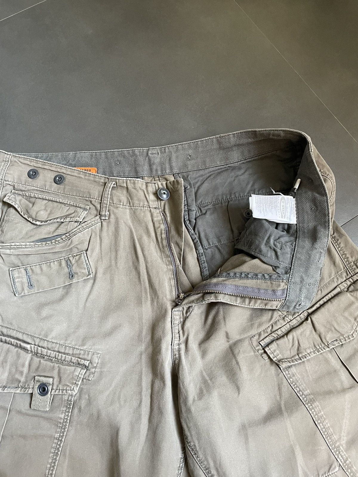 20471120 × G-Star × Vintage G-Star Raw Faded Flared Cargo Work Pants Y2K Carhartt style Size US 33 - 5 Thumbnail