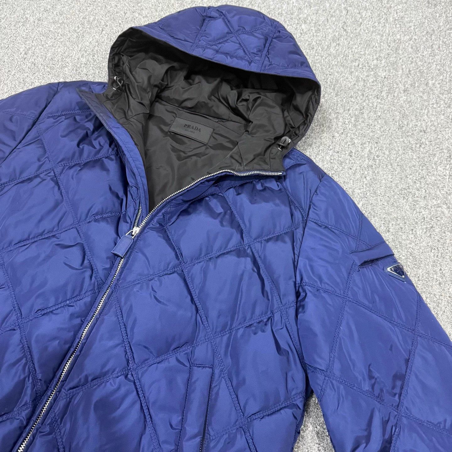 Prada Prada blue diamond quilted triangle down jacket 48 99 new Size XL / US 12-14 / IT 48-50 - 3 Thumbnail