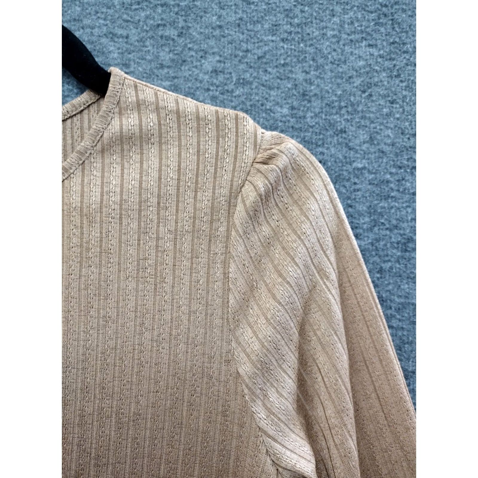 Vintage Unbranded Casual Long Sleeve Tunic Shirt Womens M Brown Ruffle Knit Polyester Spandex Rayon All Seasons Summer Bohemian Angel Pattern 90s Theme Size M / US 6-8 / IT 42-44 - 6 Thumbnail