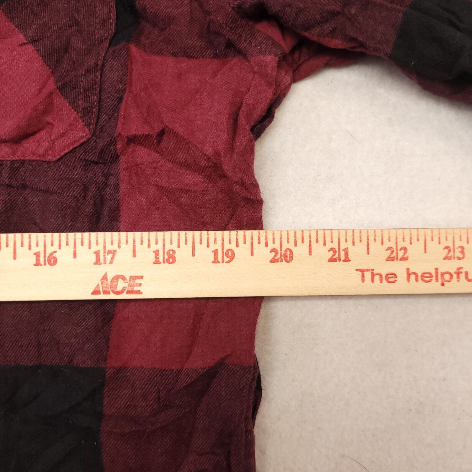 Arizona Jean Co. Arizona Jean Co Buffalo Check Flannel Shirt Mens Size M Red Size US M / EU 48-50 / 2 - 9 Thumbnail