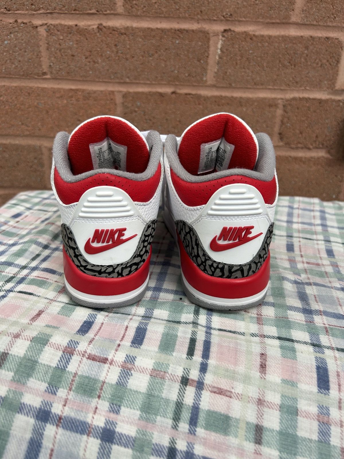 Jordan Brand Air Jordan 3 Retro PS Fire red Size US 4 / IT 34 - 4 Thumbnail