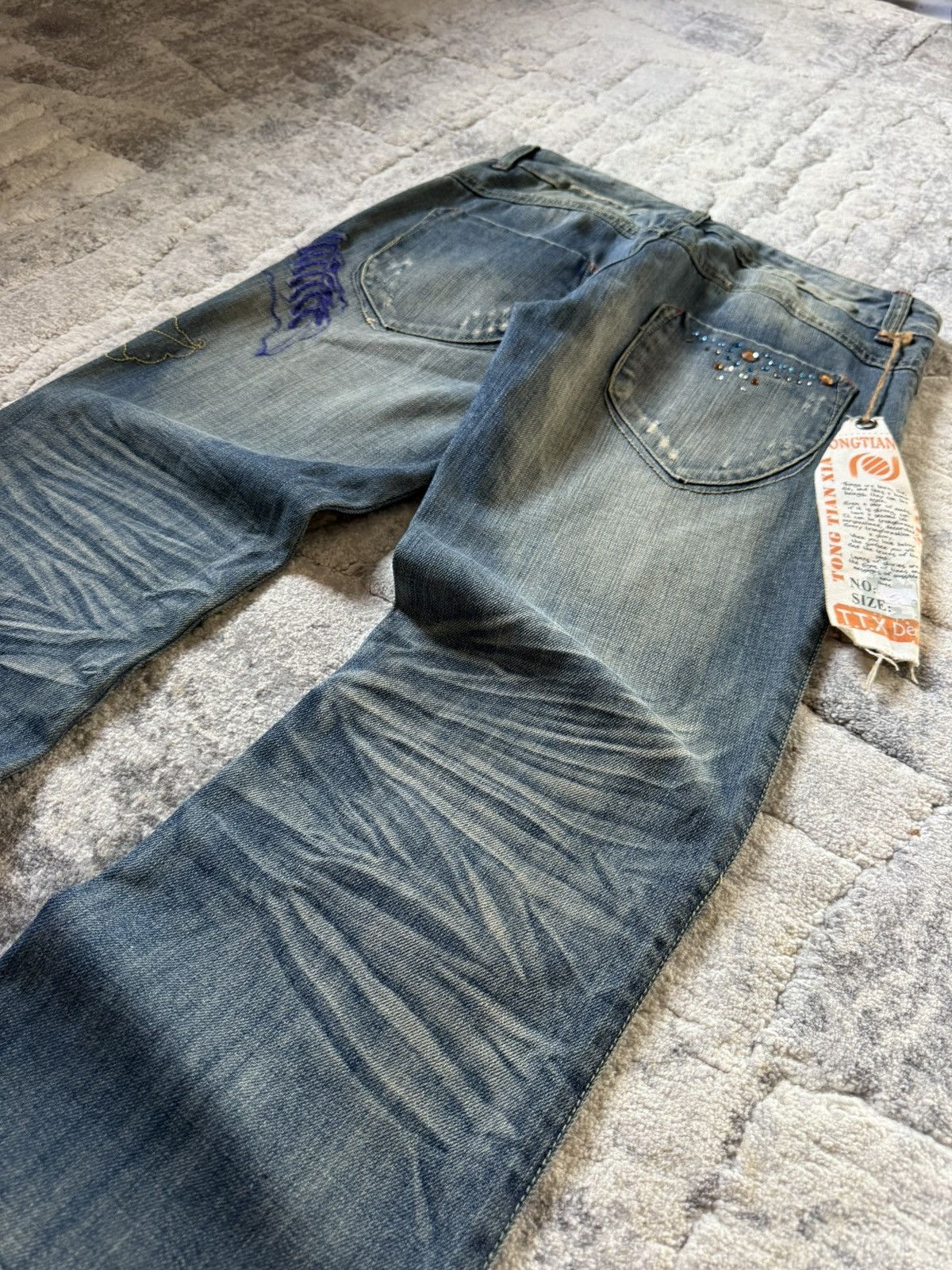 If Six Was Nine Studded Gemstone Claw Mark Muddy Wash Japanese Flared Jeans Size US 29 - 23 Thumbnail