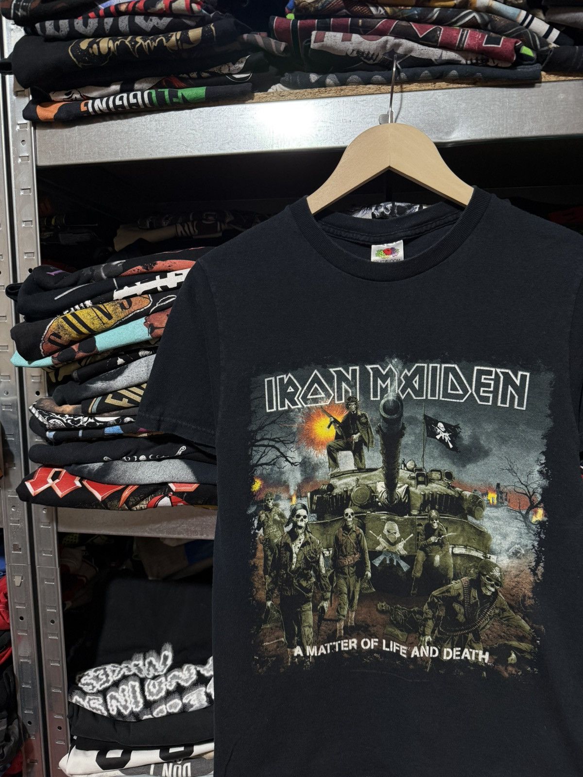 Band Tees IRON MAIDEN BAND A MATTER OF LIFE AND DEATH 2007 T-SHIRT Size US S / EU 44-46 / 1 - 3 Thumbnail