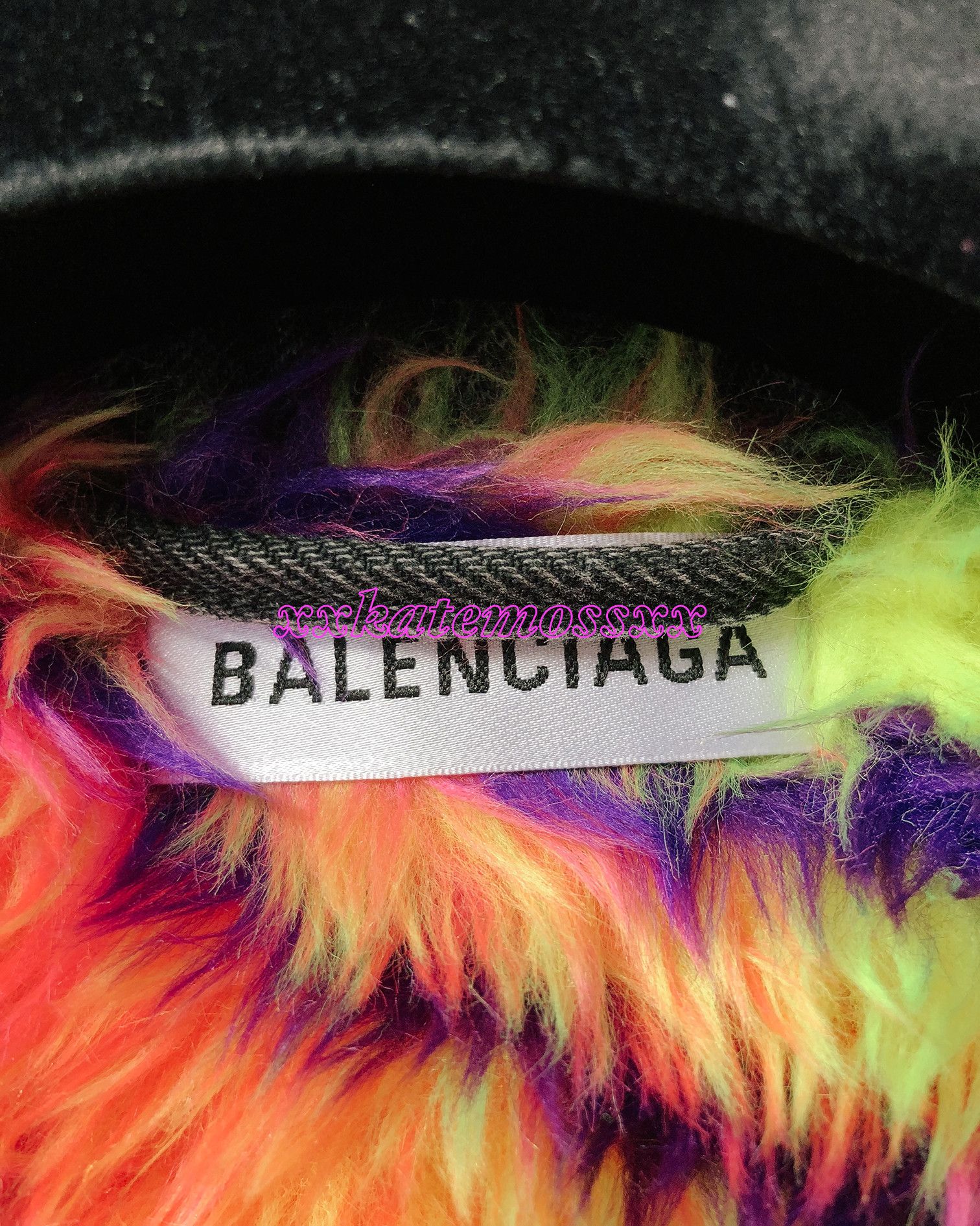 Balenciaga Balenciaga AW18 Runway Faux Fur Lined Denim Jacket Size US S / EU 44-46 / 1 - 6 Thumbnail