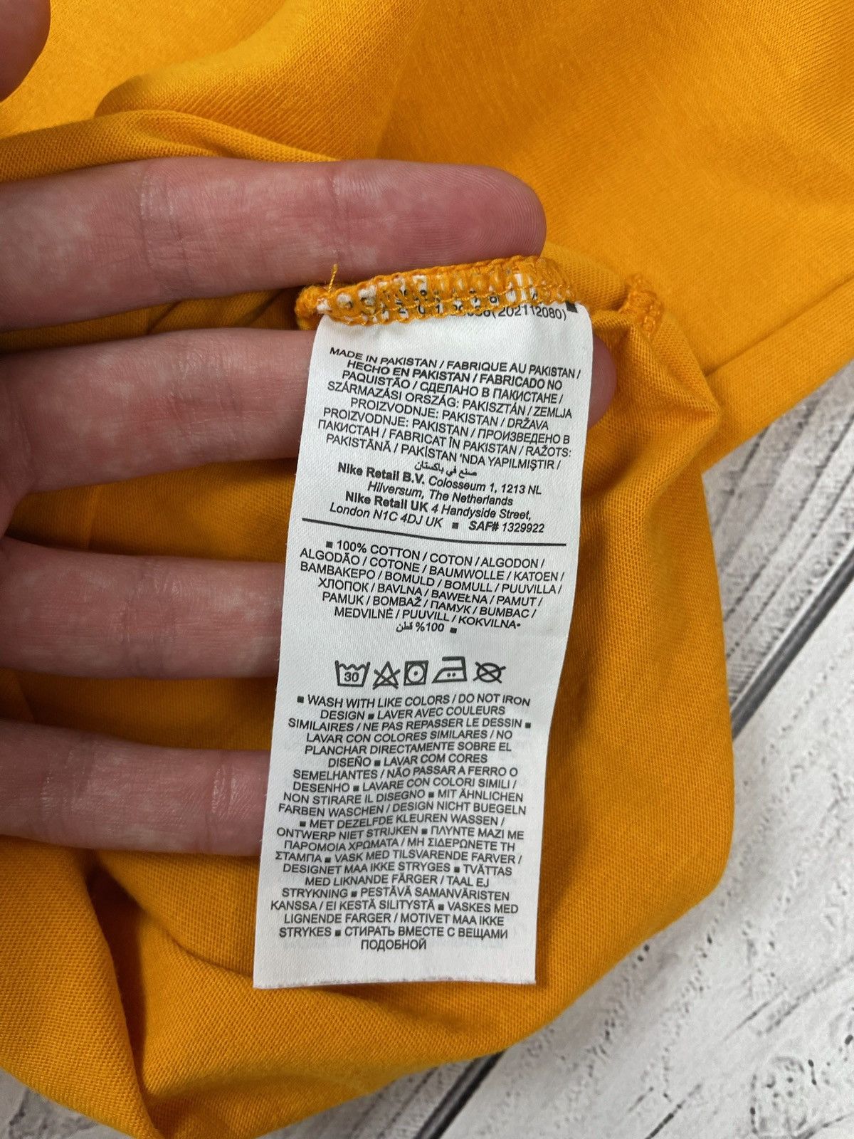 Nike Vintage nike holland Nederland soccer tee logo size S Size US S / EU 44-46 / 1 - 4 Thumbnail