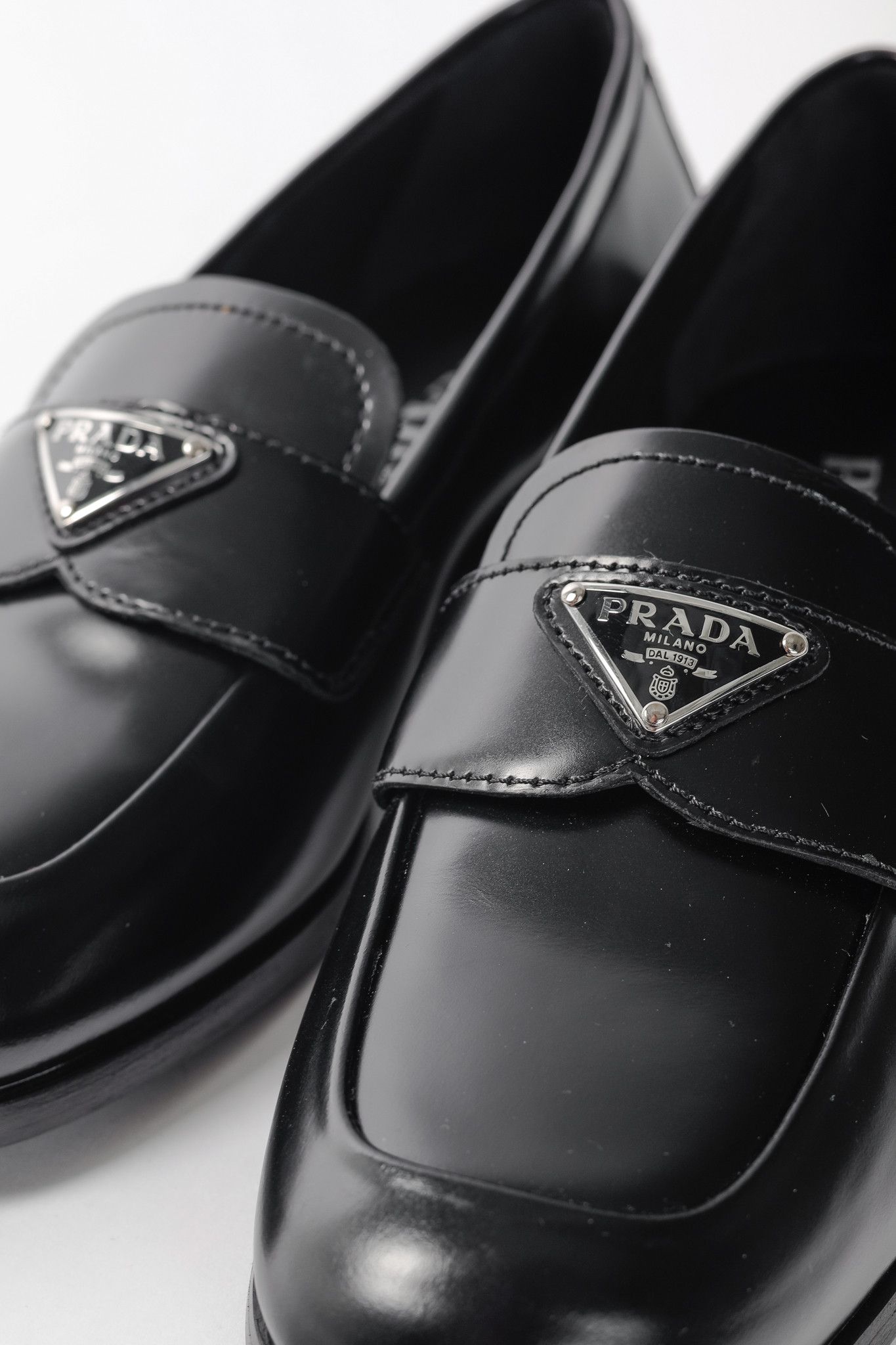 Prada Prada Nero Spazzolato Brushed Leather Logo Loafers Size US 4.5 / IT 34.5 - 8 Thumbnail
