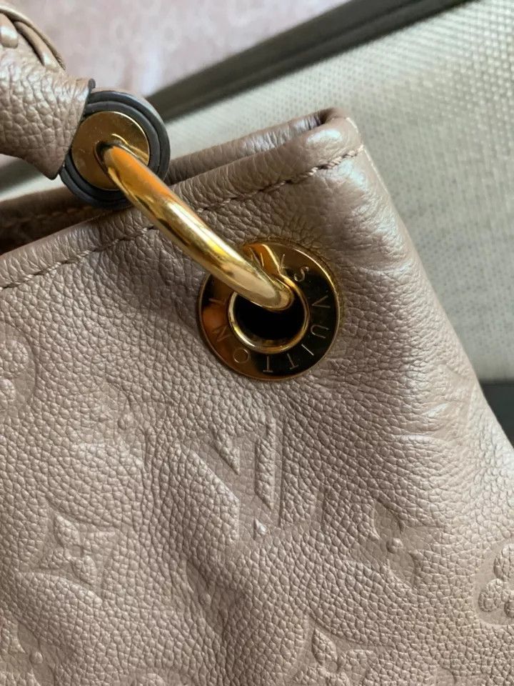 Louis Vuitton Louis Vuitton ARTSY MM Size ONE SIZE - 3 Thumbnail