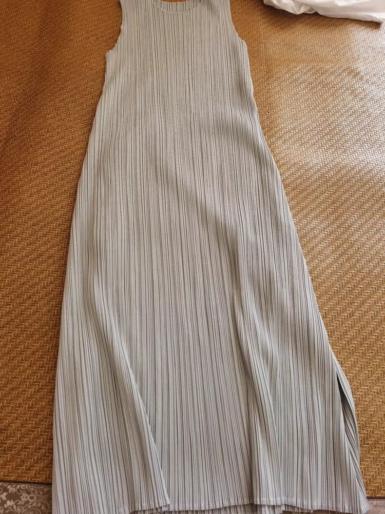 Issey Miyake Issey Miyake size:2 Grey pleated button-up dress Size XS / US 0-2 / IT 36-38 - 3 Thumbnail
