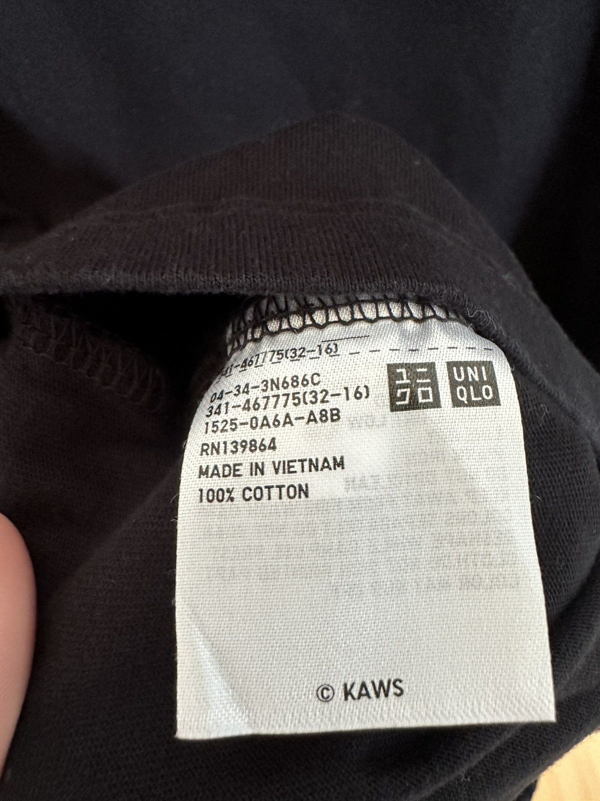 Japanese Brand × Kaws × Uniqlo UNIQLO X KAWS Father and Son tee shirt Size US XL / EU 56 / 4 - 6 Thumbnail