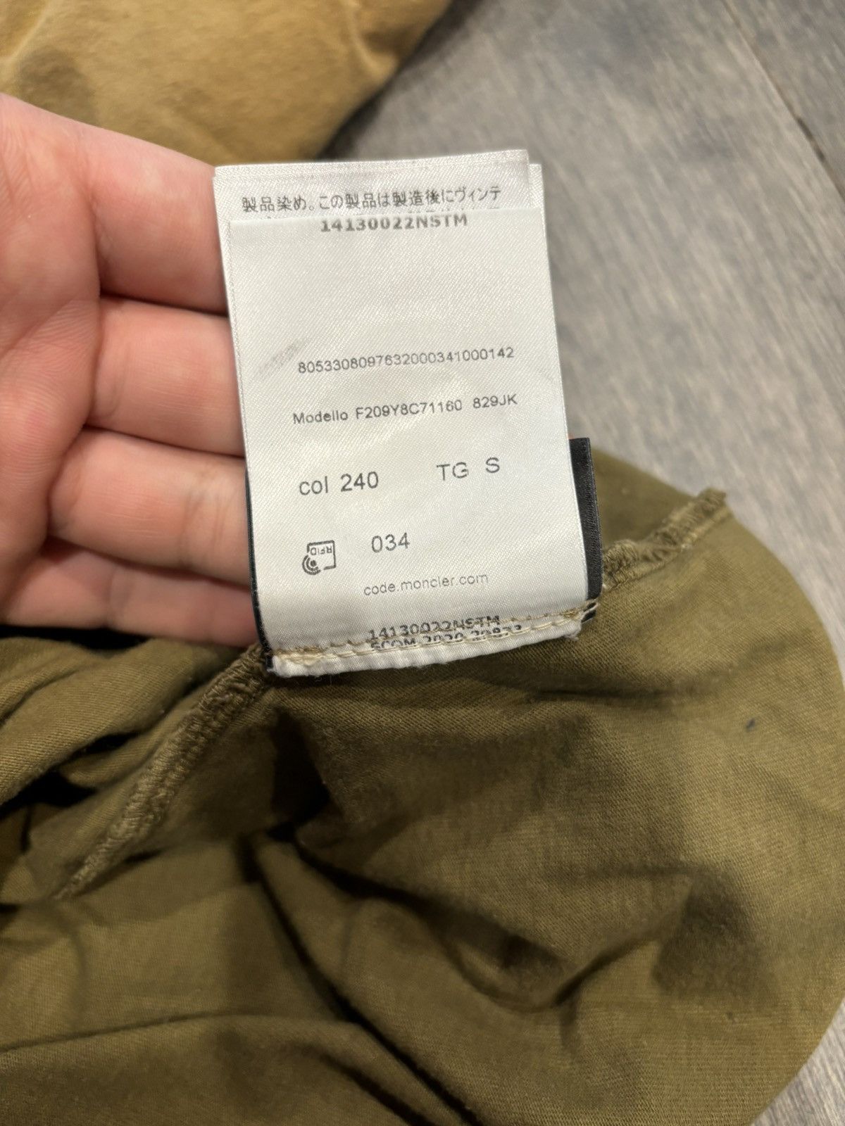 1017 ALYX 9SM × Moncler Mocnler 1017 Alyx 9sm T shirt small Size US S / EU 44-46 / 1 - 5 Thumbnail