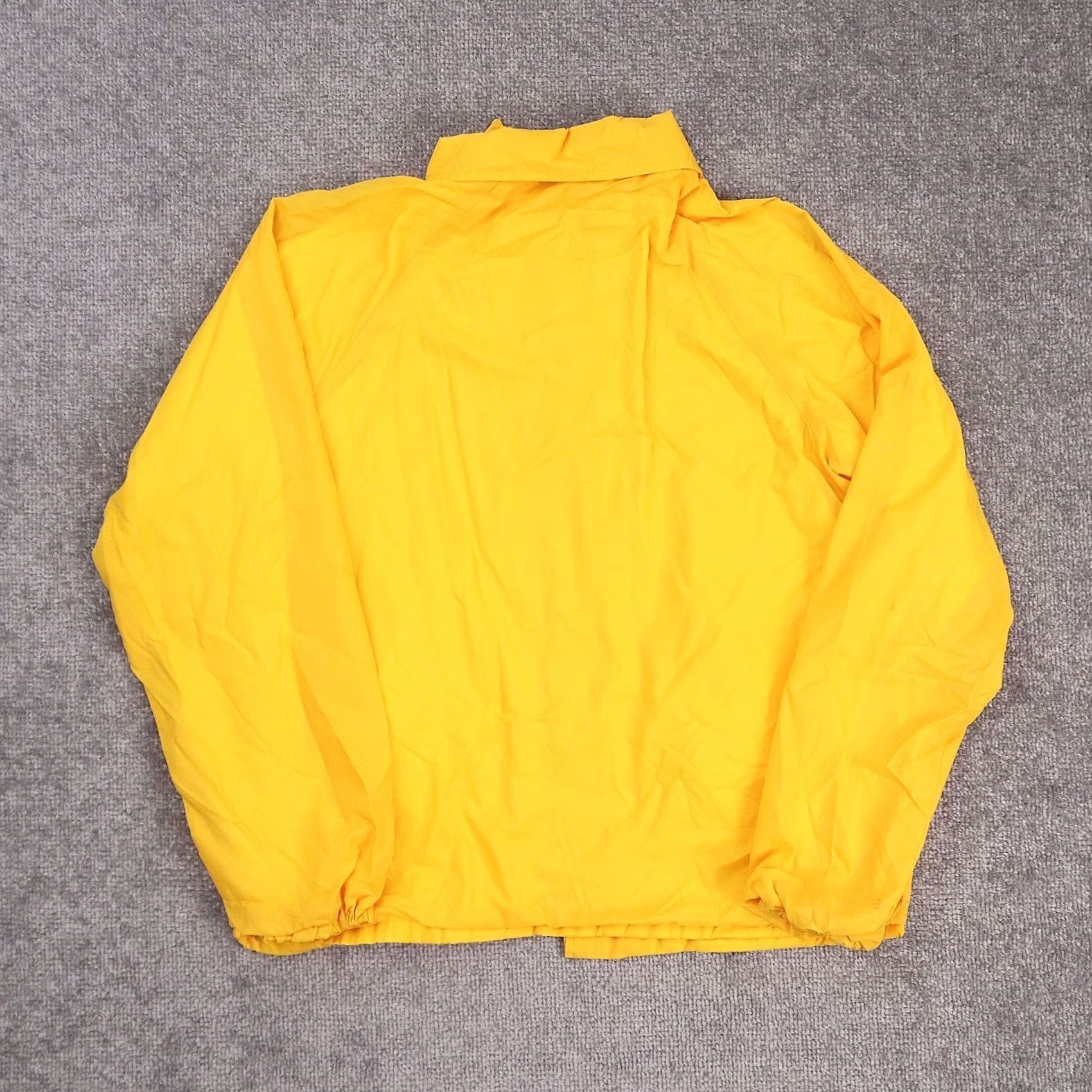 Jerzees VINTAGE JERZEES Russell Small Yellow Long Sleeve Satin Snap Collared Jacket Mens 80s Outdoor Sports Size US S / EU 44-46 / 1 - 2 Thumbnail