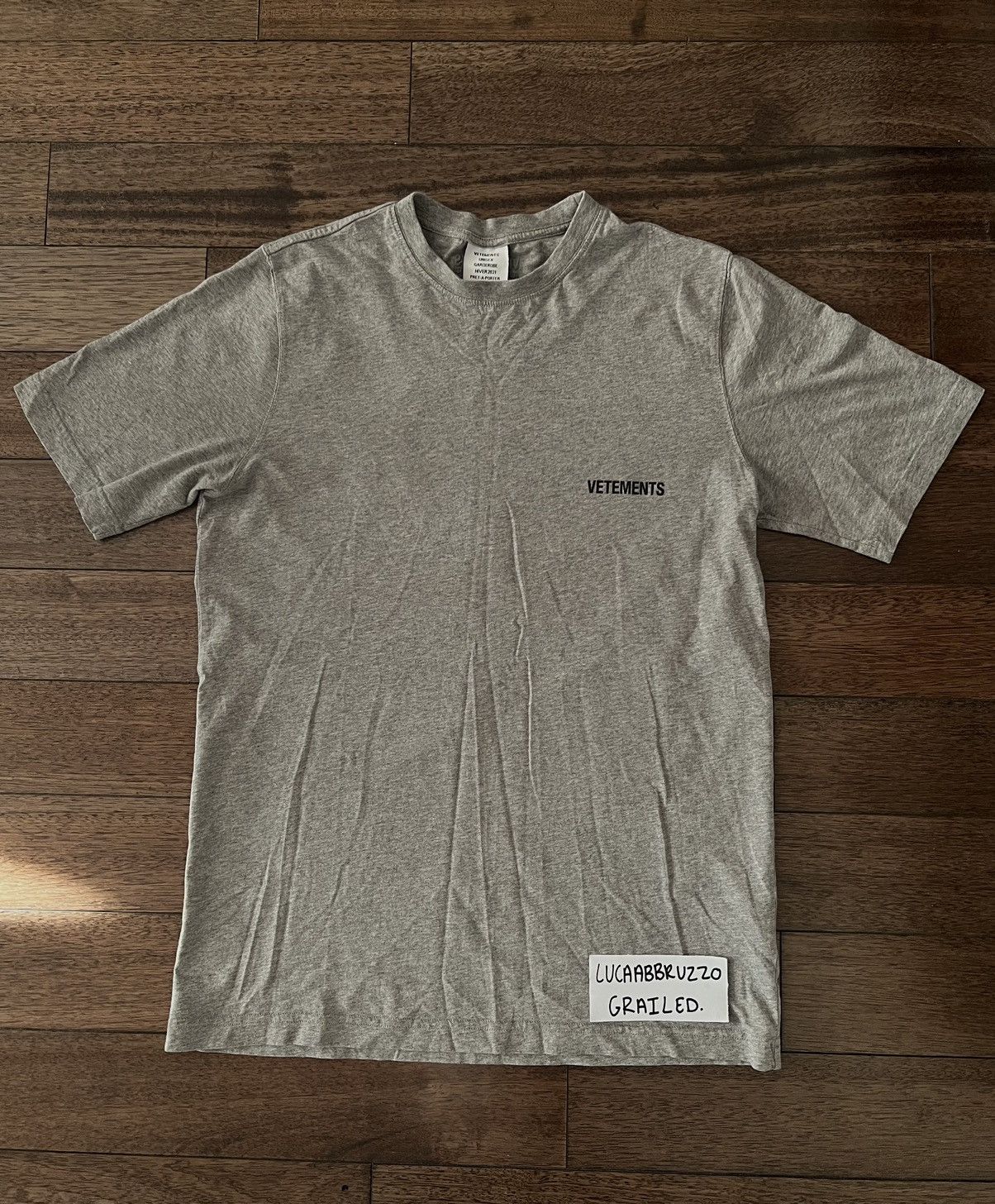 Image of Vetements T-Shirt in Grey, Men's (Size XS)