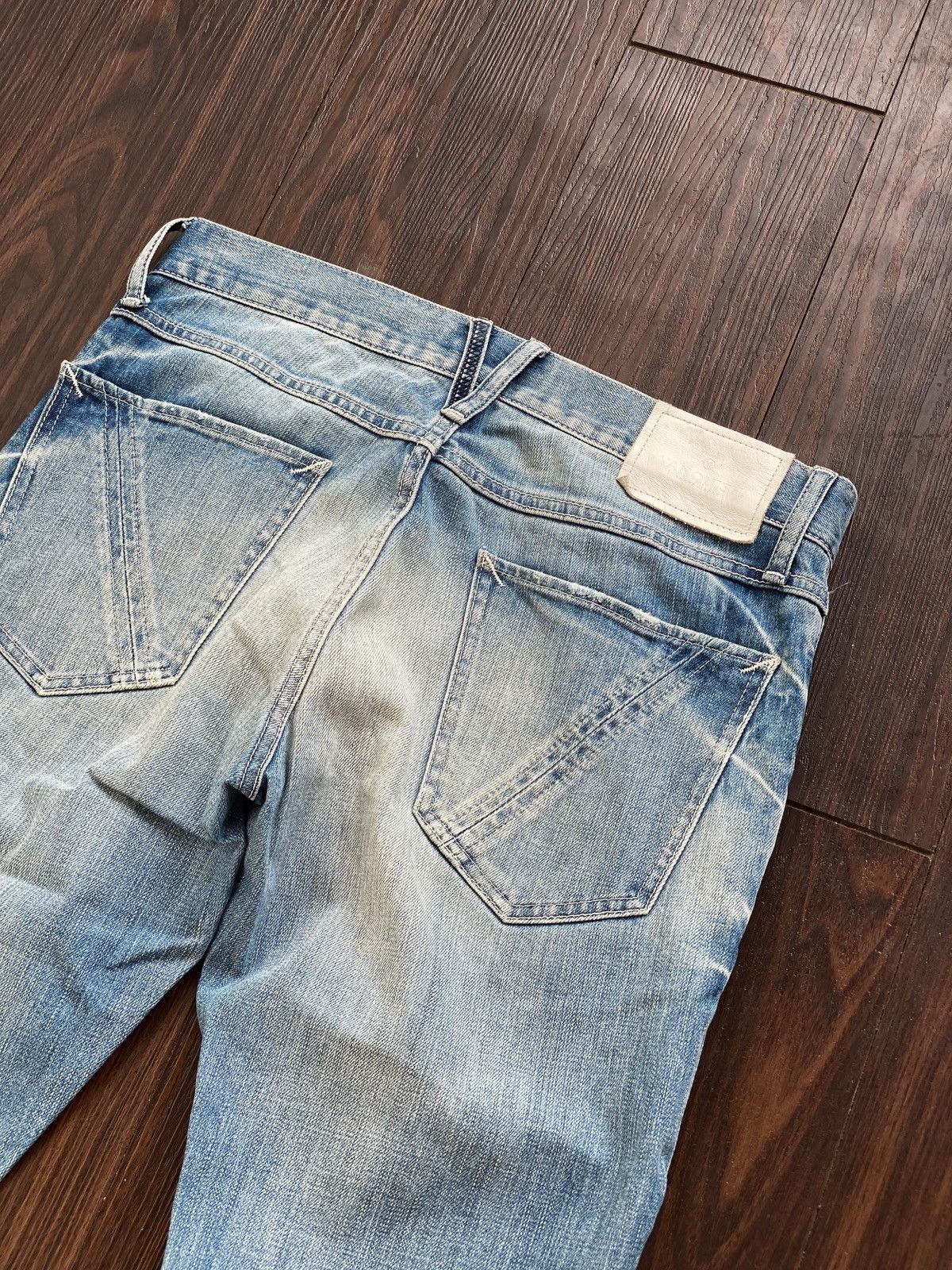 Vanquish VANQUISH MUDMAX PUNK JAPANESE DISTRESSED LONG LEG DENIM Size US 32 / EU 48 - 10 Thumbnail