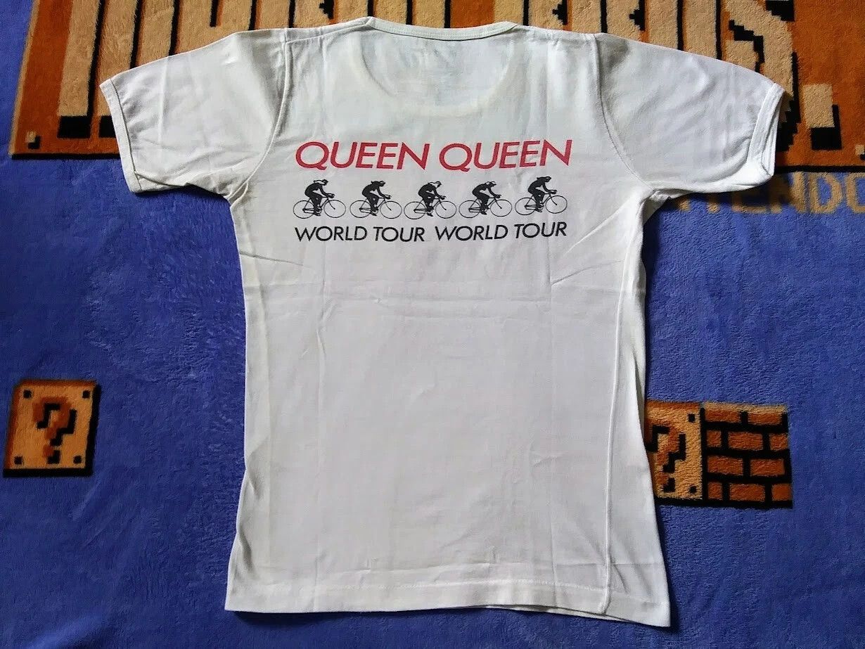 Vintage Vintage Queen Band World Tour 1978/1979 T-shirt Size US S / EU 44-46 / 1 - 6 Thumbnail
