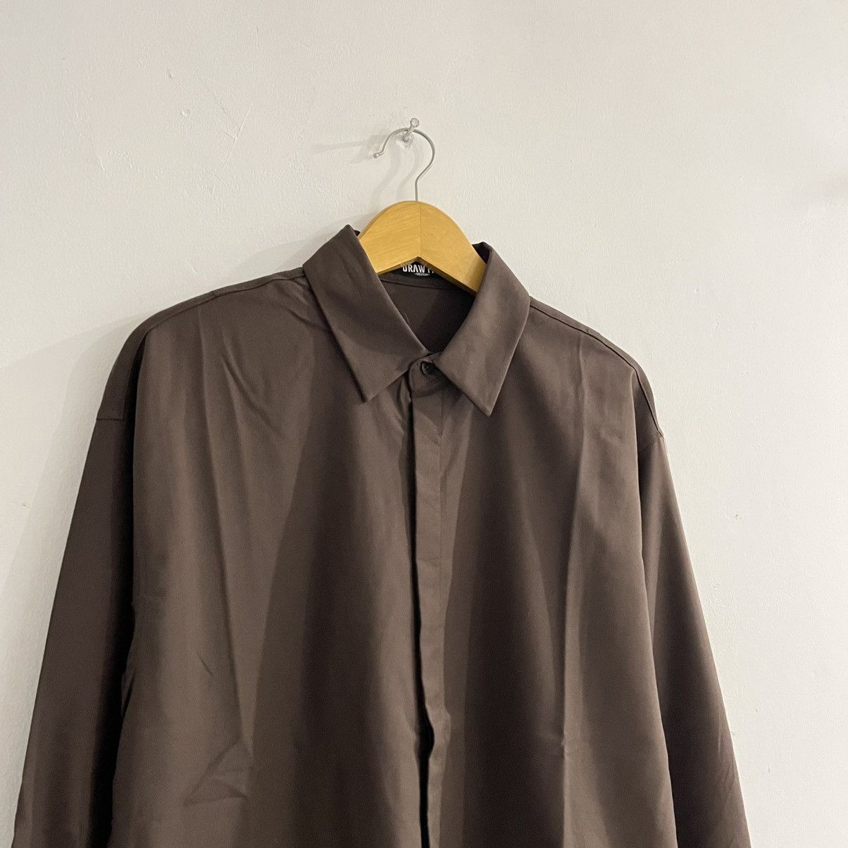 Japanese Brand draw - basic brown hidden button shirt Size US M / EU 48-50 / 2 - 3 Thumbnail