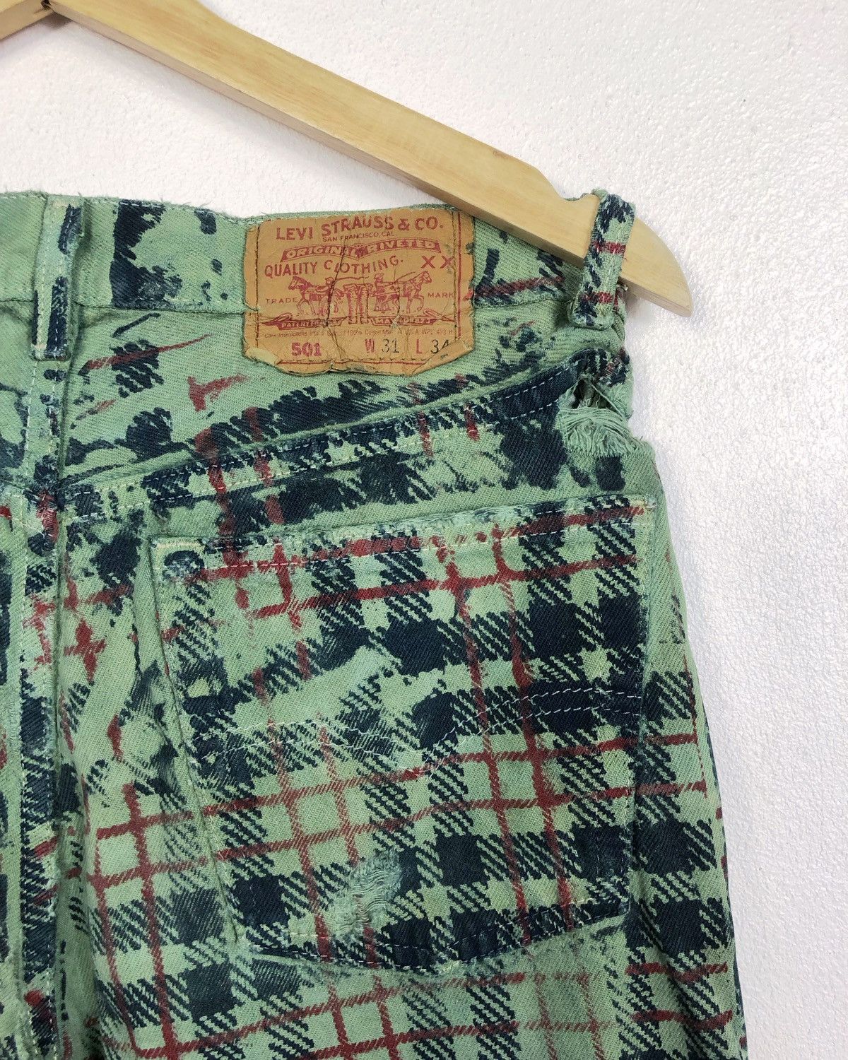 Levi's Vintage Distressed Levi's 501 X Vortex OVP Jeans Made in USA Size US 31 - 10 Thumbnail