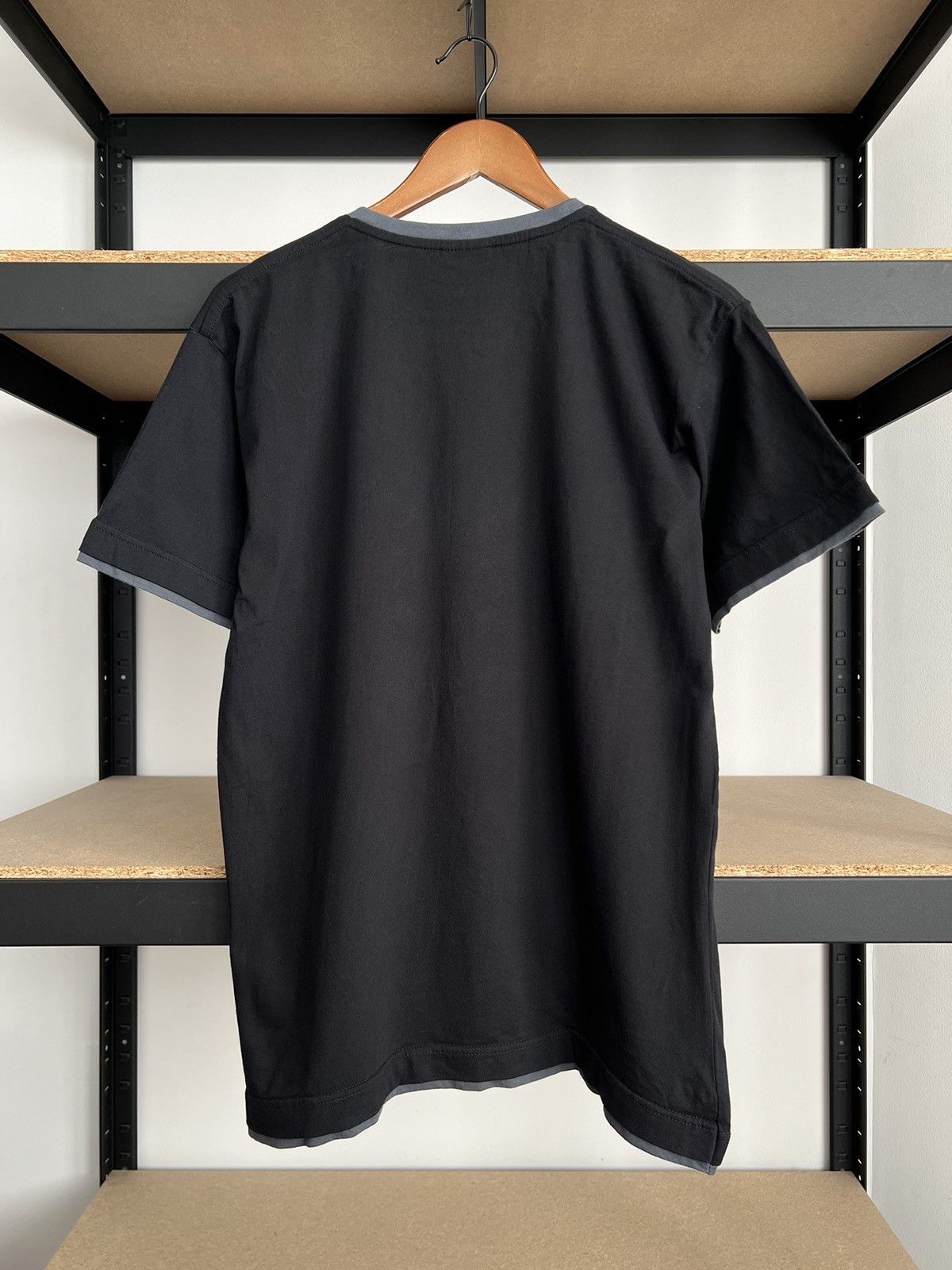 Mercedes-Benz Vintage 2000s Mercedes Benz Black T-shirt Size US L / EU 52-54 / 3 - 4 Thumbnail