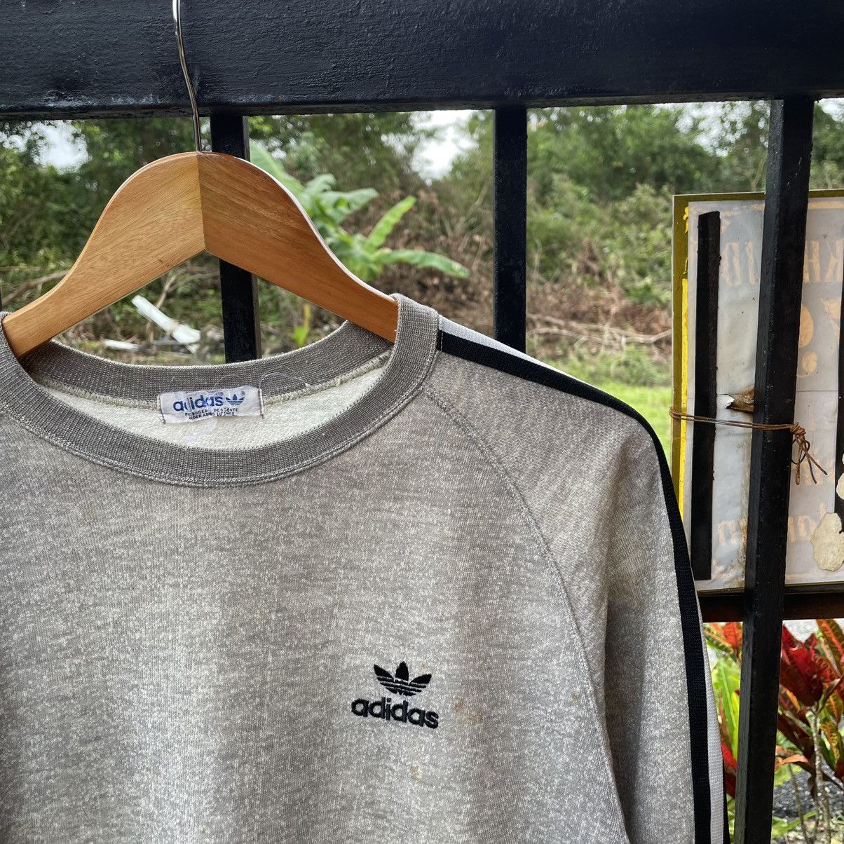 Adidas 🔥Vintage 90s Adidas Side Tapped Design Crewneck Sweatshirts Size US S / EU 44-46 / 1 - 6 Thumbnail