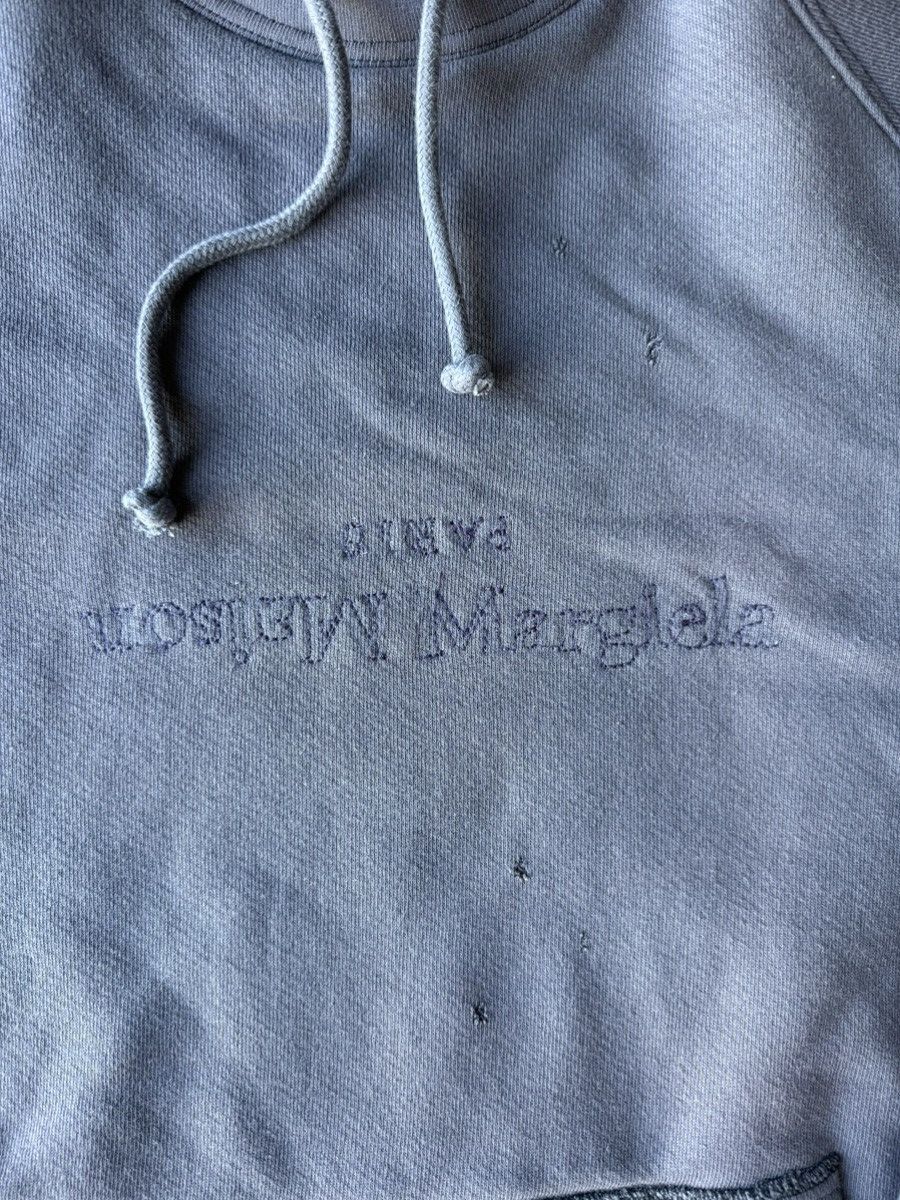 Maison Margiela BRAND NEW MAISON MARGIELA REVERSE-LOGO COTTON HOODIE SIZE L Size US L / EU 52-54 / 3 - 3 Thumbnail