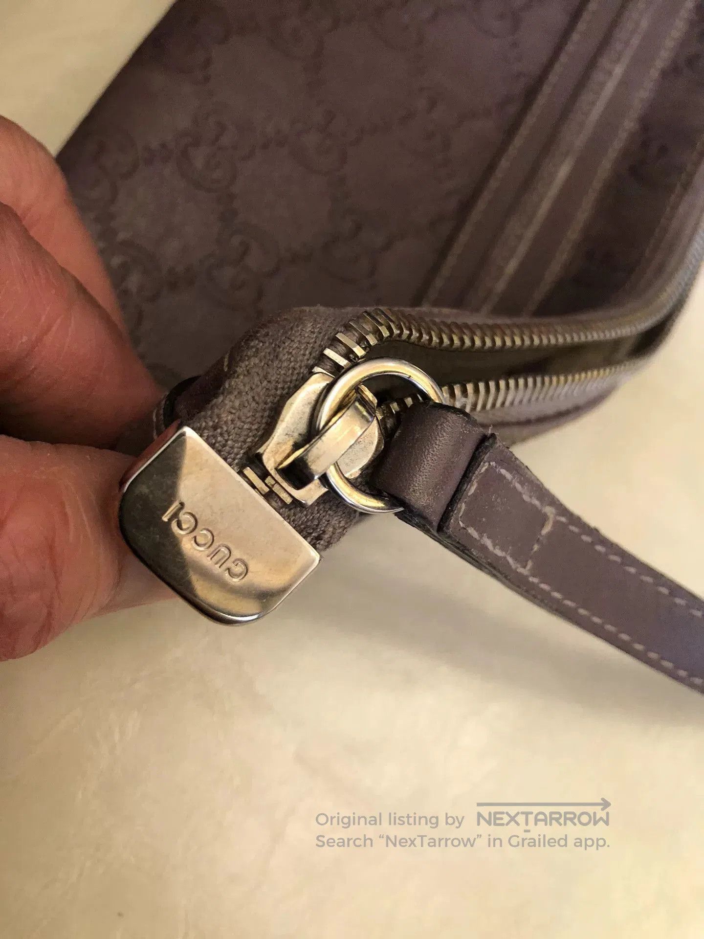 Gucci Gucci Leather Clutch Wristlet Bag. Size ONE SIZE - 5 Thumbnail