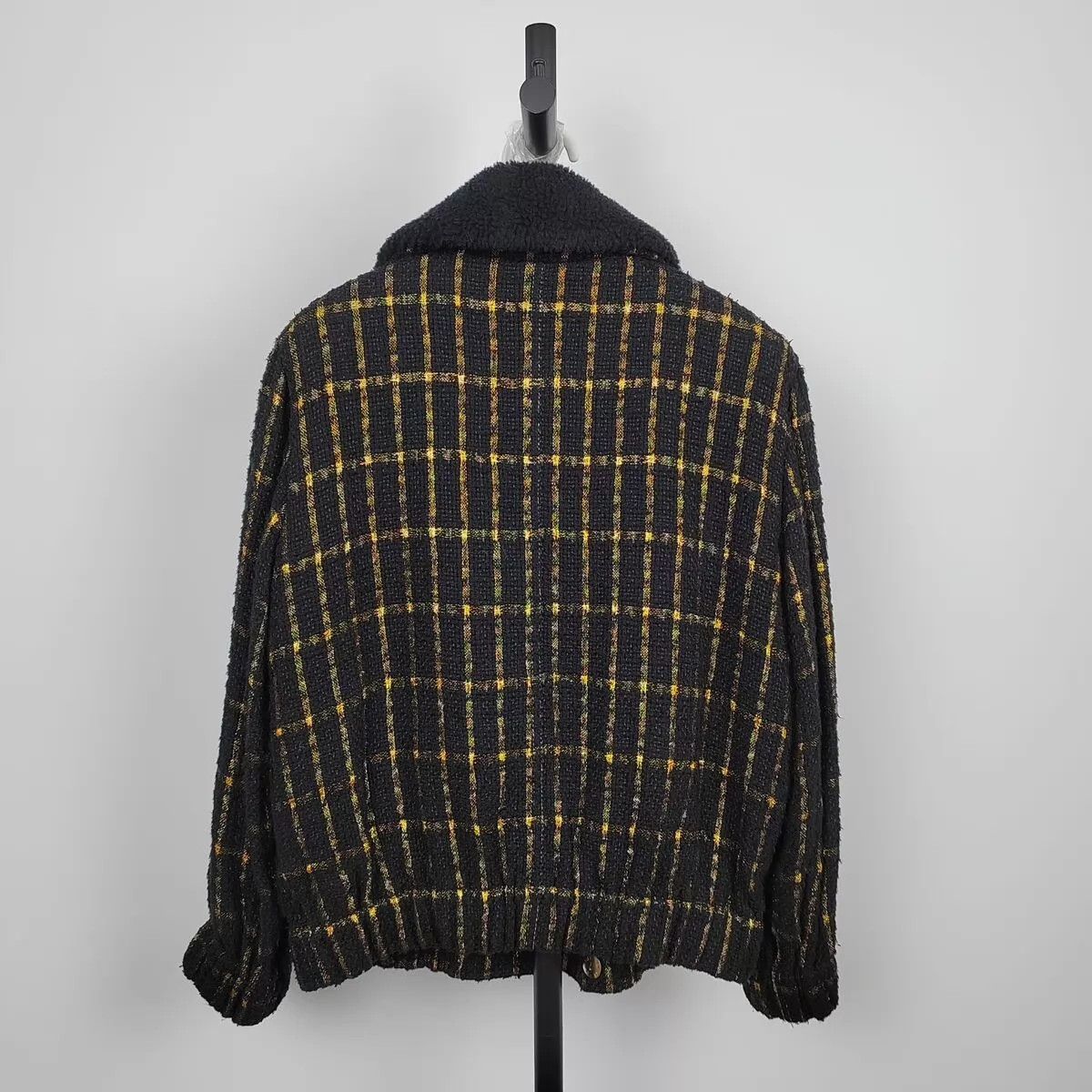 Chanel Chanel 19A Wool Jacket Black Gold Size 34 Size XS / US 0-2 / IT 36-38 - 2 Thumbnail