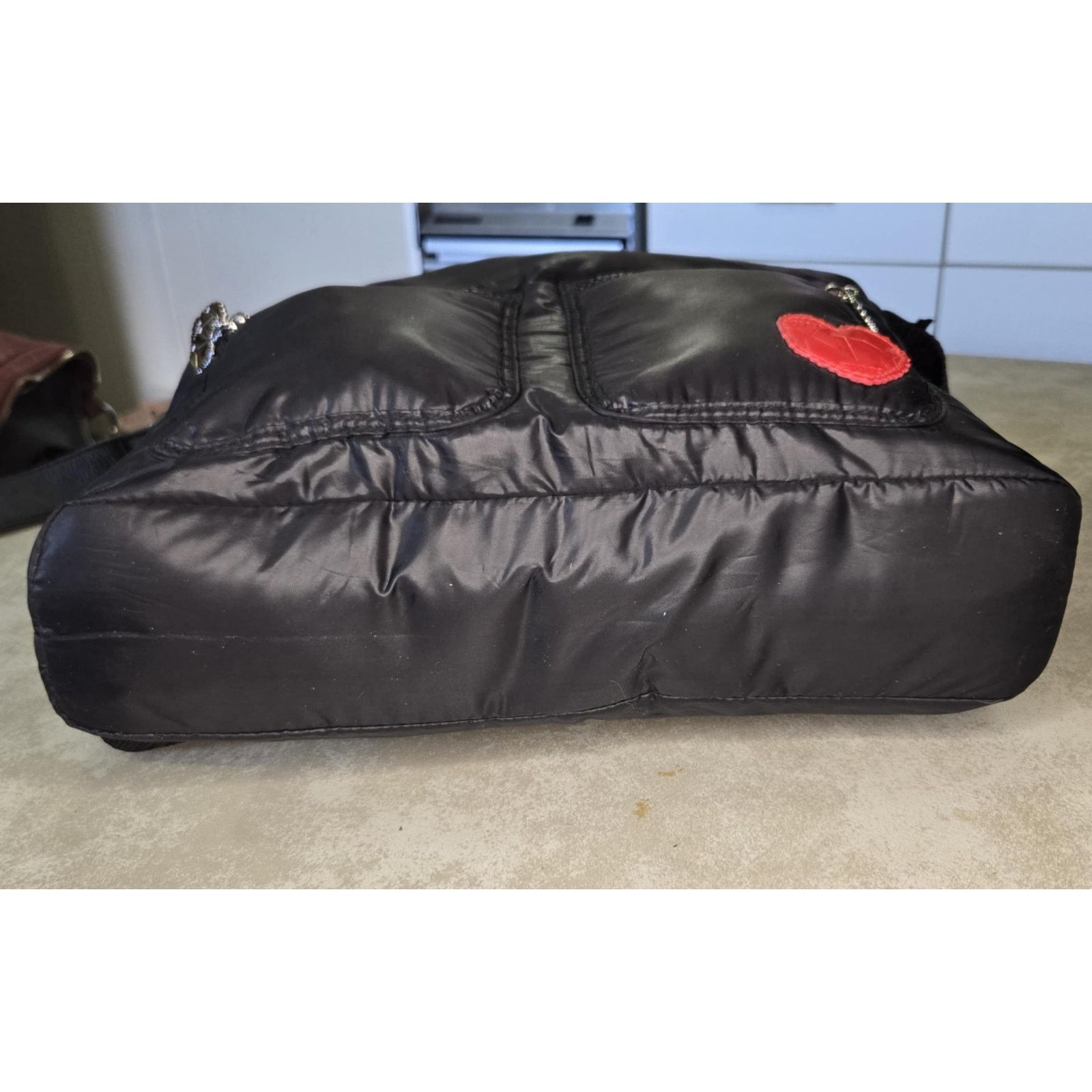 DKNY DKNY black nylon bag with heart on front Size ONE SIZE - 5 Thumbnail