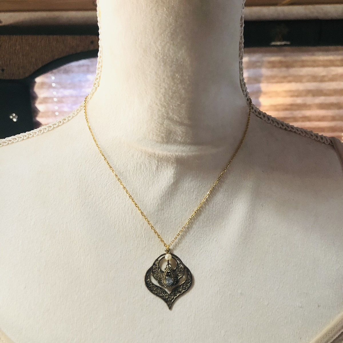 Handmade Handcrafted old golden brass filigree pendant necklace Size ONE SIZE - 2 Thumbnail