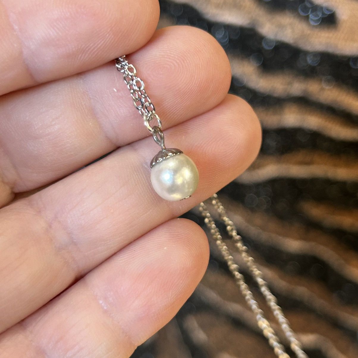 Handmade Handcrafted elegant bead capped vintage glass pearl necklace Size ONE SIZE - 5 Thumbnail