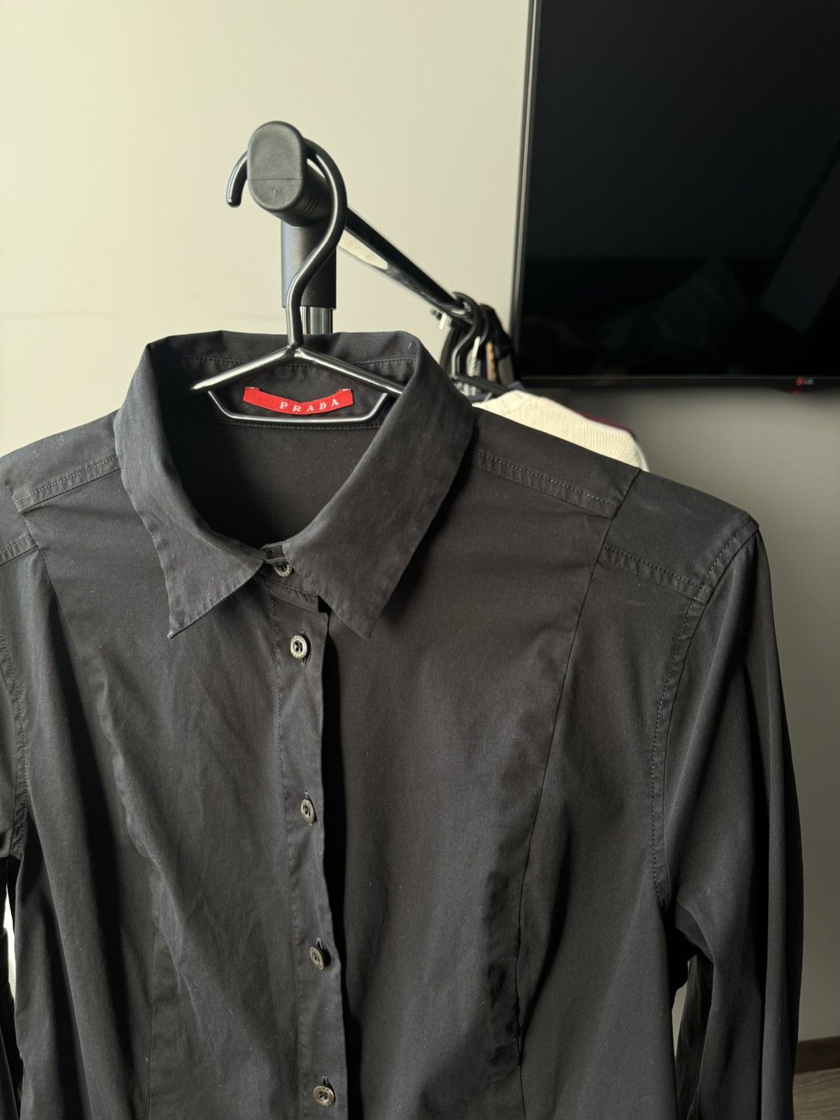 Prada Prada small logo shirt in black Size M / US 6-8 / IT 42-44 - 3 Thumbnail