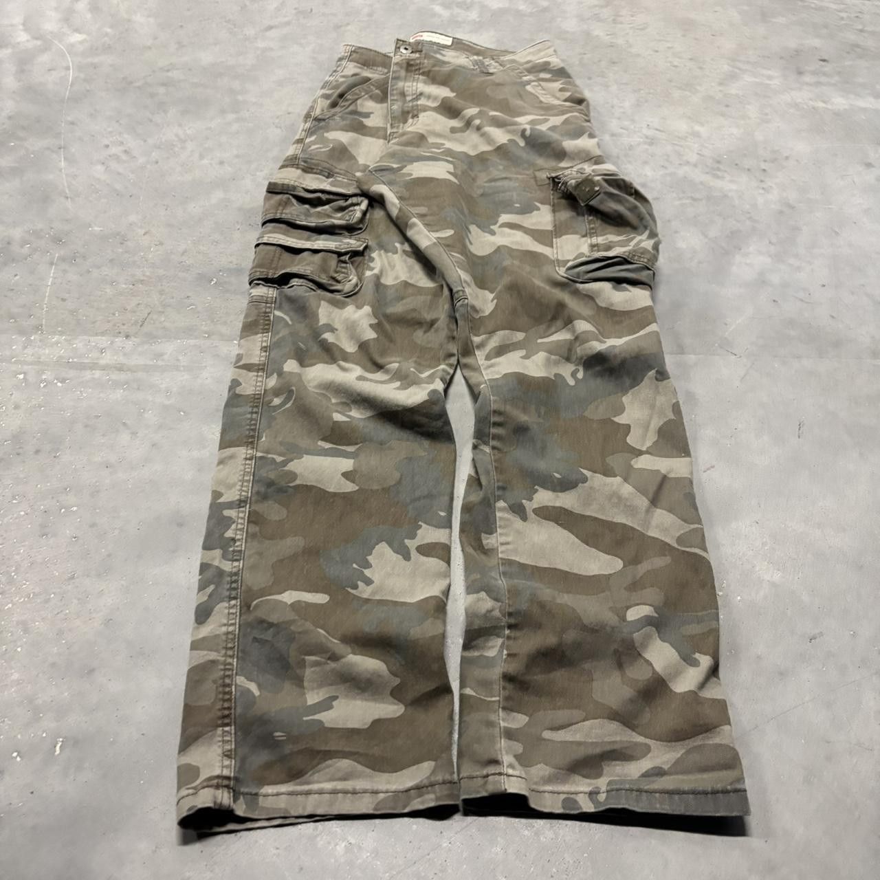 Japanese Brand × Vintage Crazy Vintage Y2K/2000s Grunge Camo Streetwear Skater Cargo Pants! Size US 34 / EU 50 - 3 Thumbnail