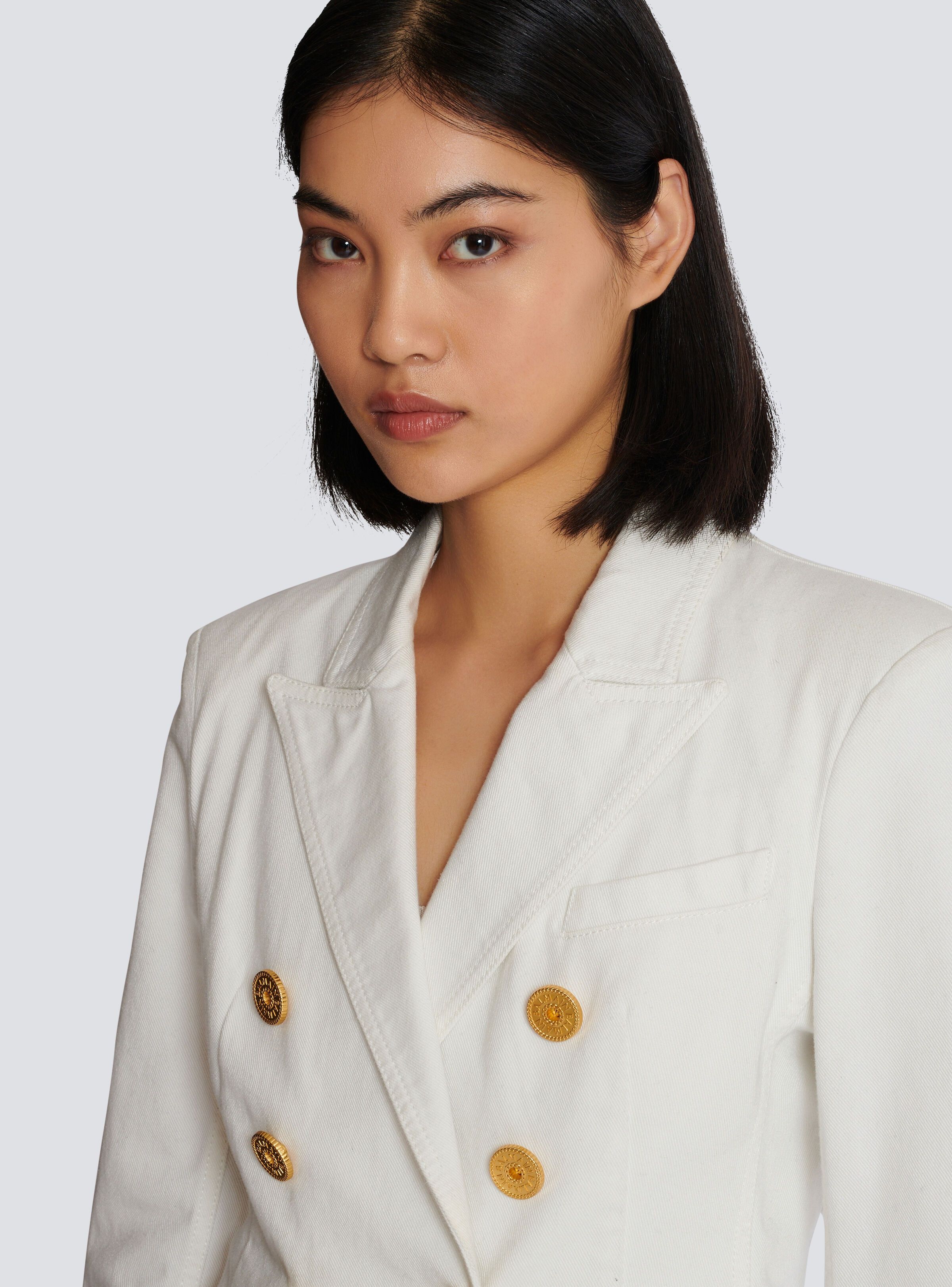 Balmain o1y0525 Denim Jacket in White Size M / US 6-8 / IT 42-44 - 3 Thumbnail