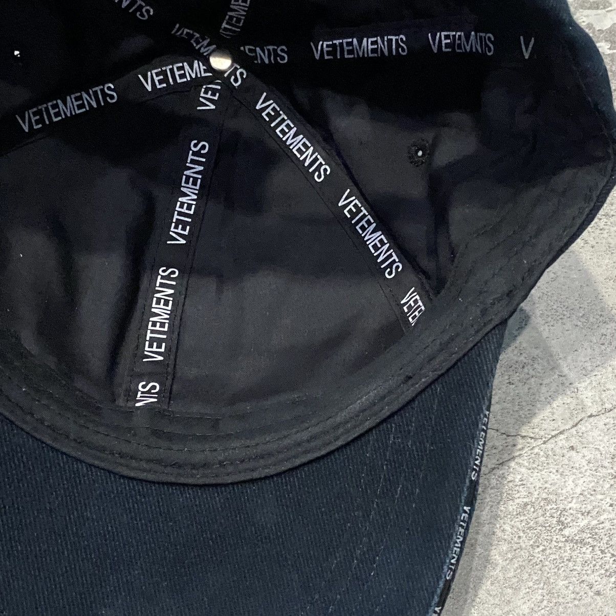 Vetements Vetements Black Securite Cap Size ONE SIZE - 2 Thumbnail