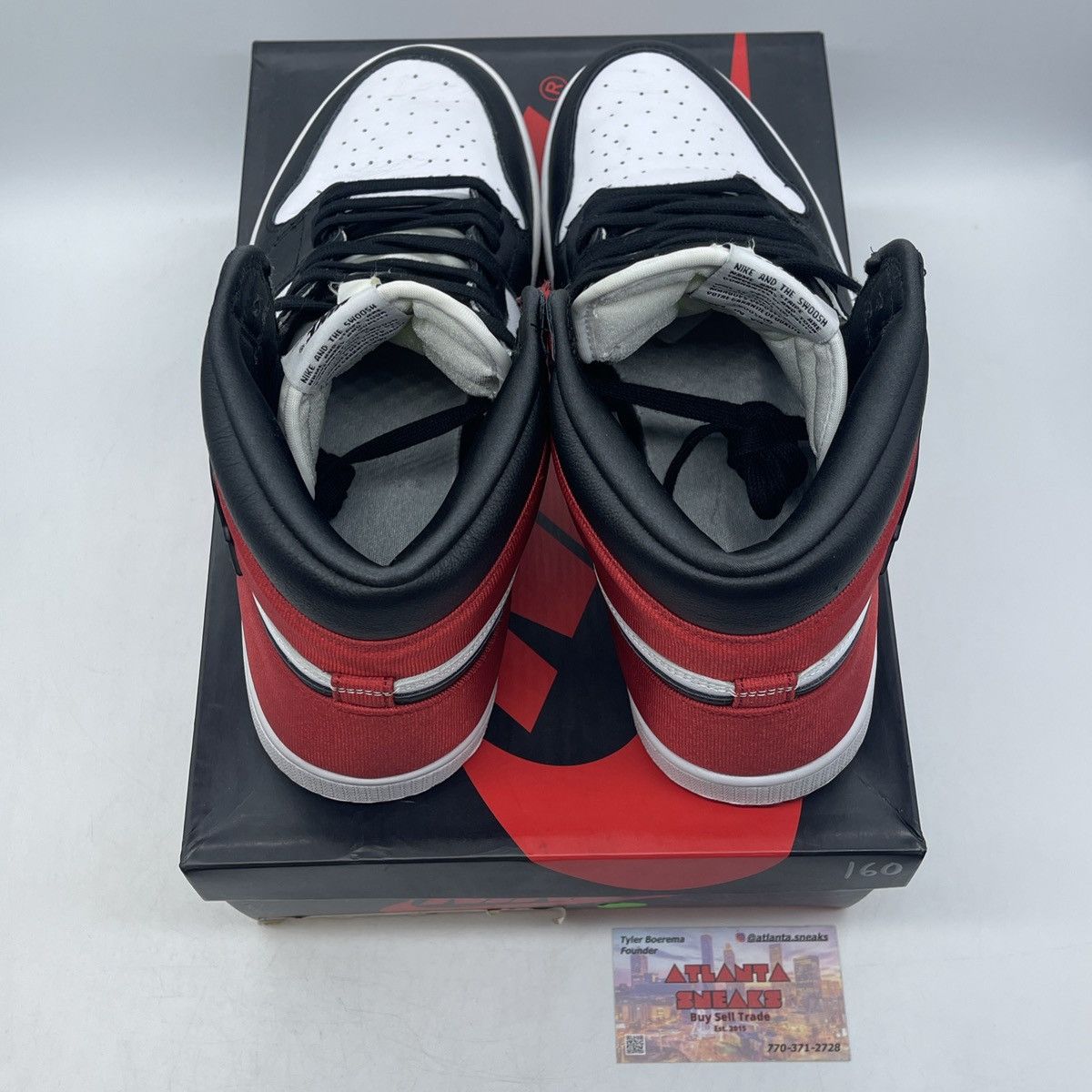 Jordan Brand Wmns Air Jordan 1 satin black toe Size US 12 / IT 42 - 6 Thumbnail